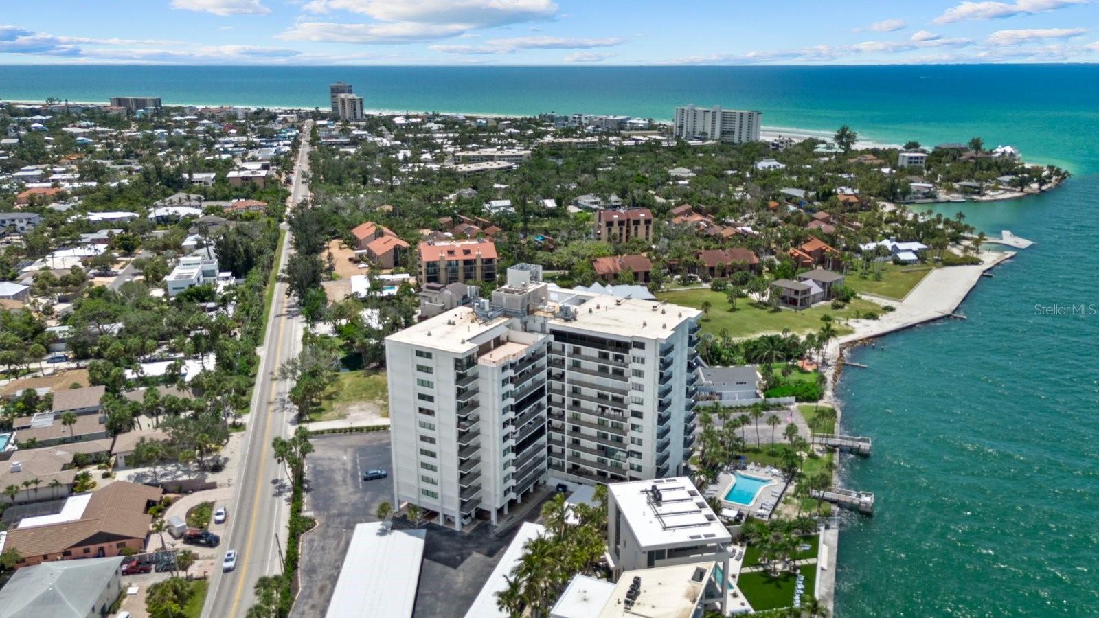 4822 OCEAN BLVD #10E