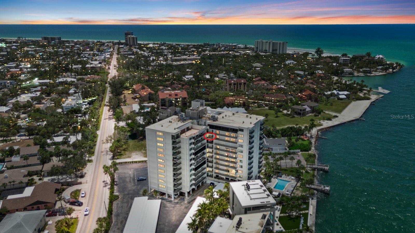 4822 OCEAN BLVD #10E