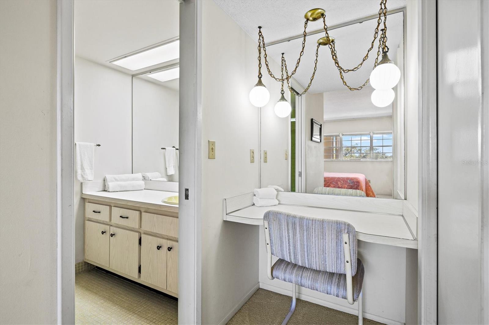 7461 W COUNTRY CLUB DR N #408