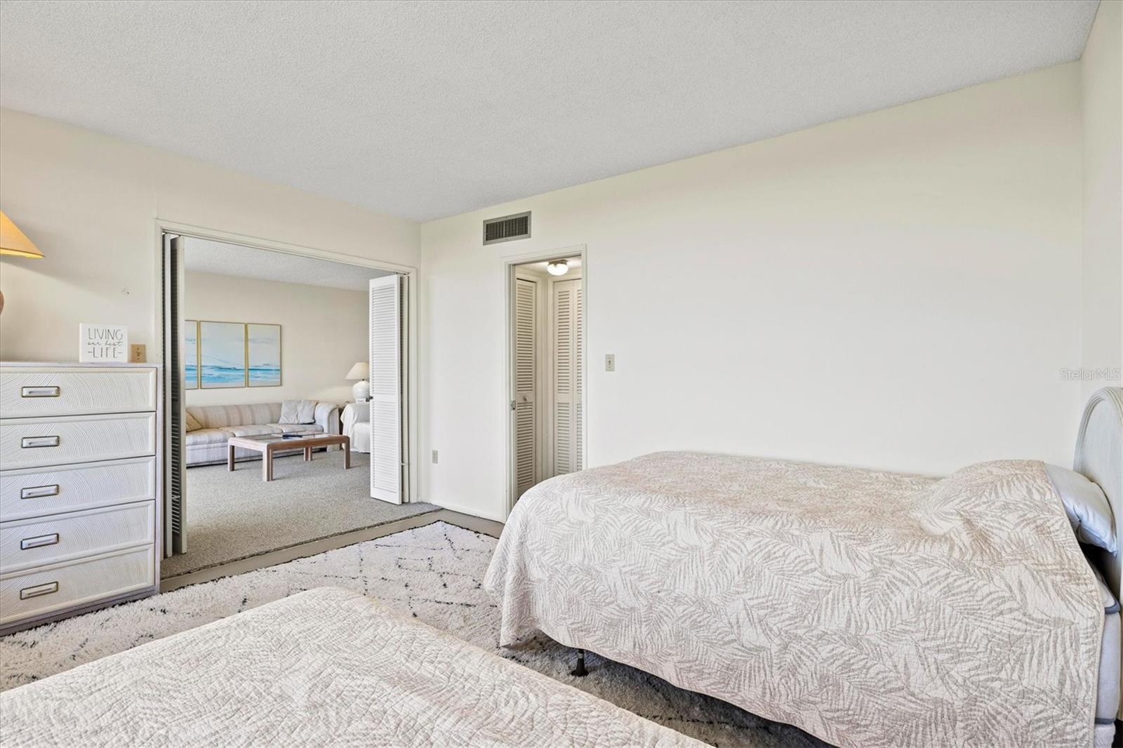 7461 W COUNTRY CLUB DR N #408