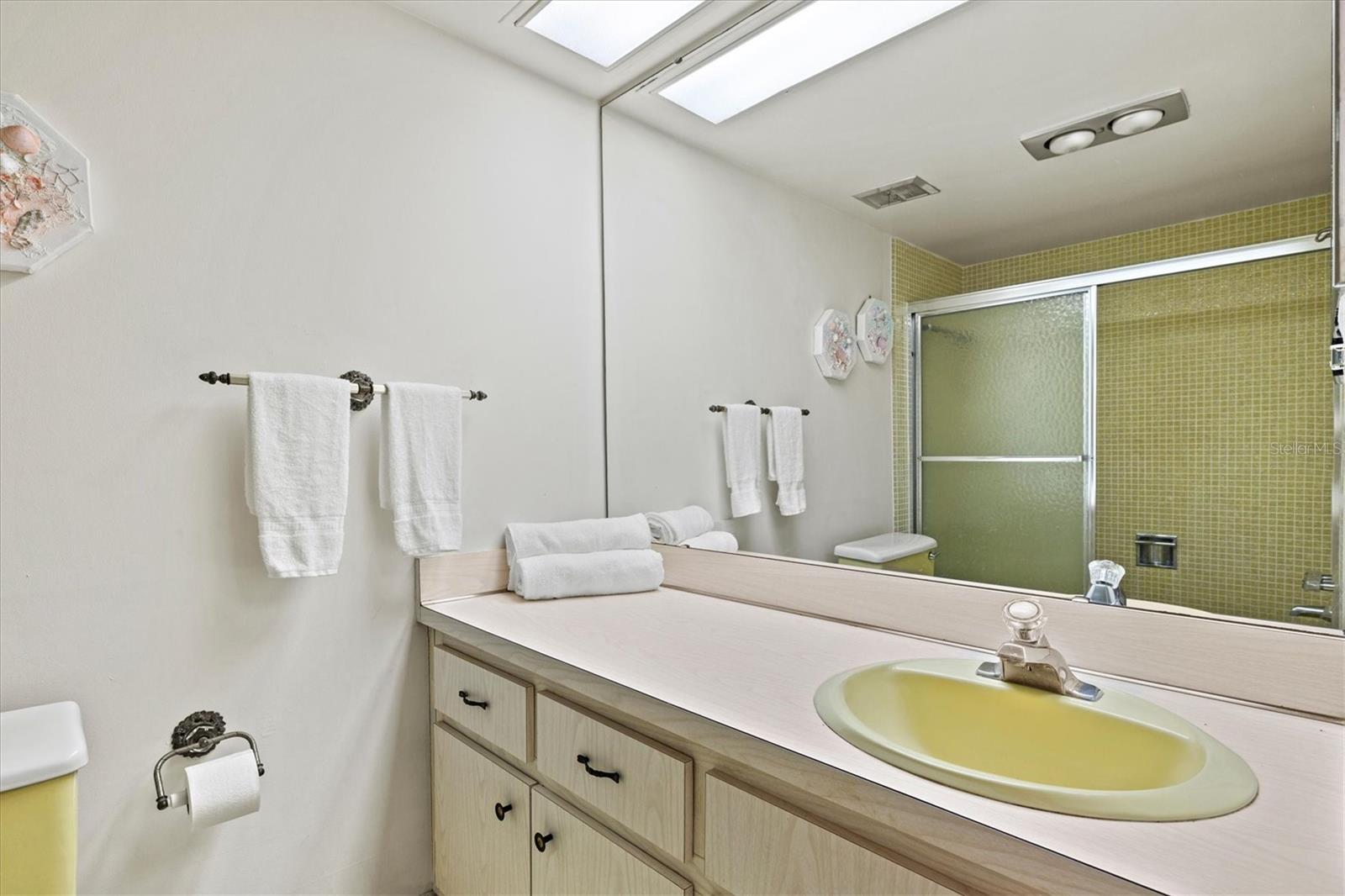 7461 W COUNTRY CLUB DR N #408