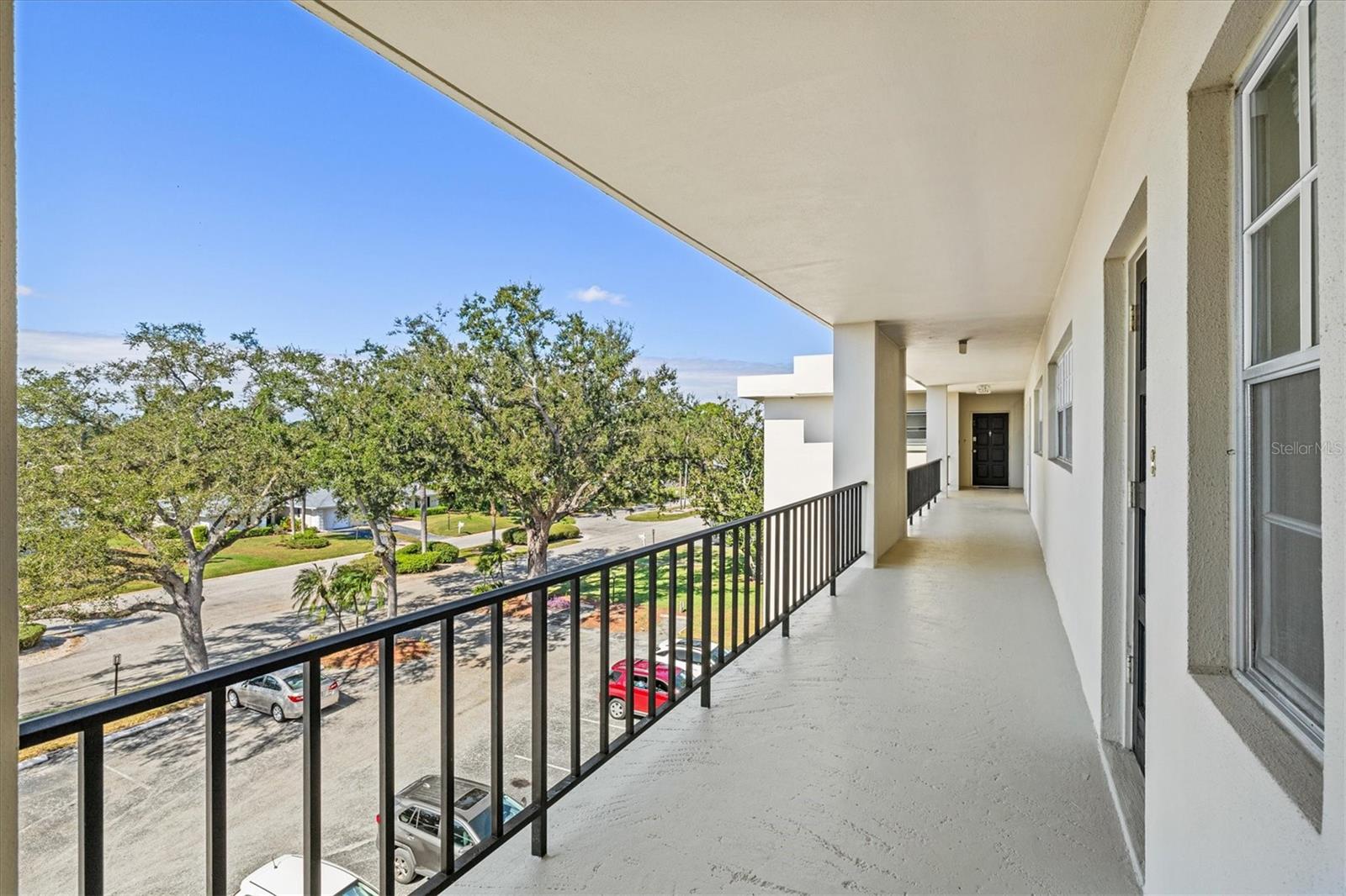 7461 W COUNTRY CLUB DR N #408