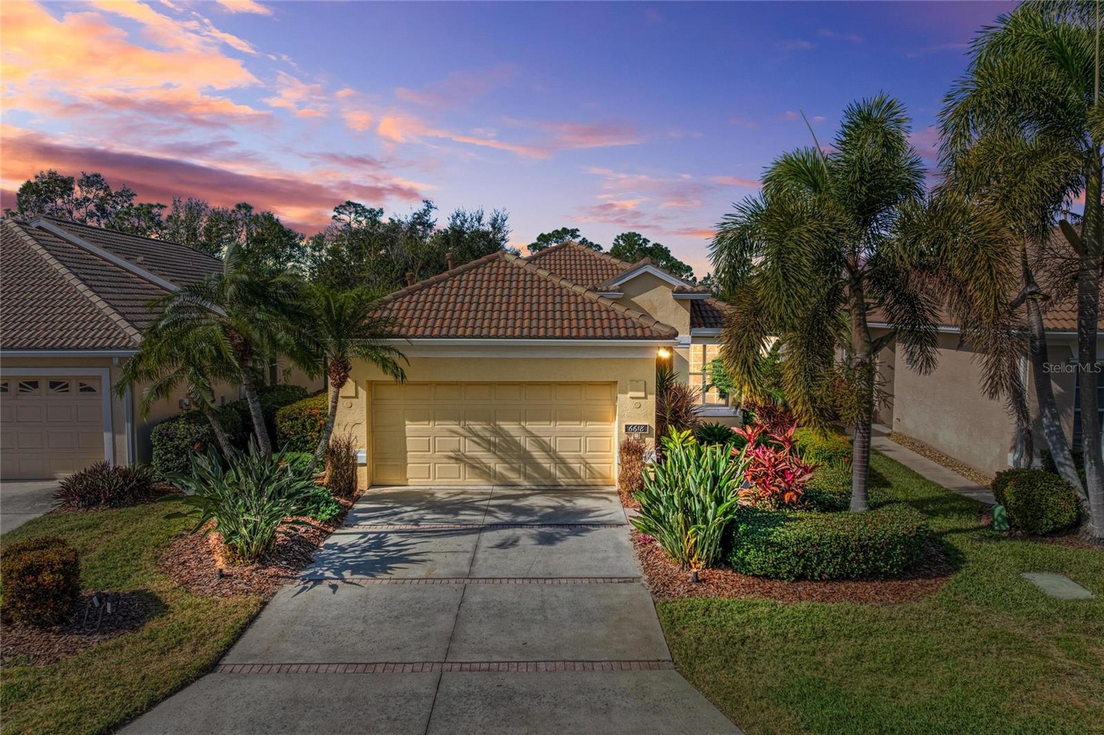 6618 TAILFEATHER WAY