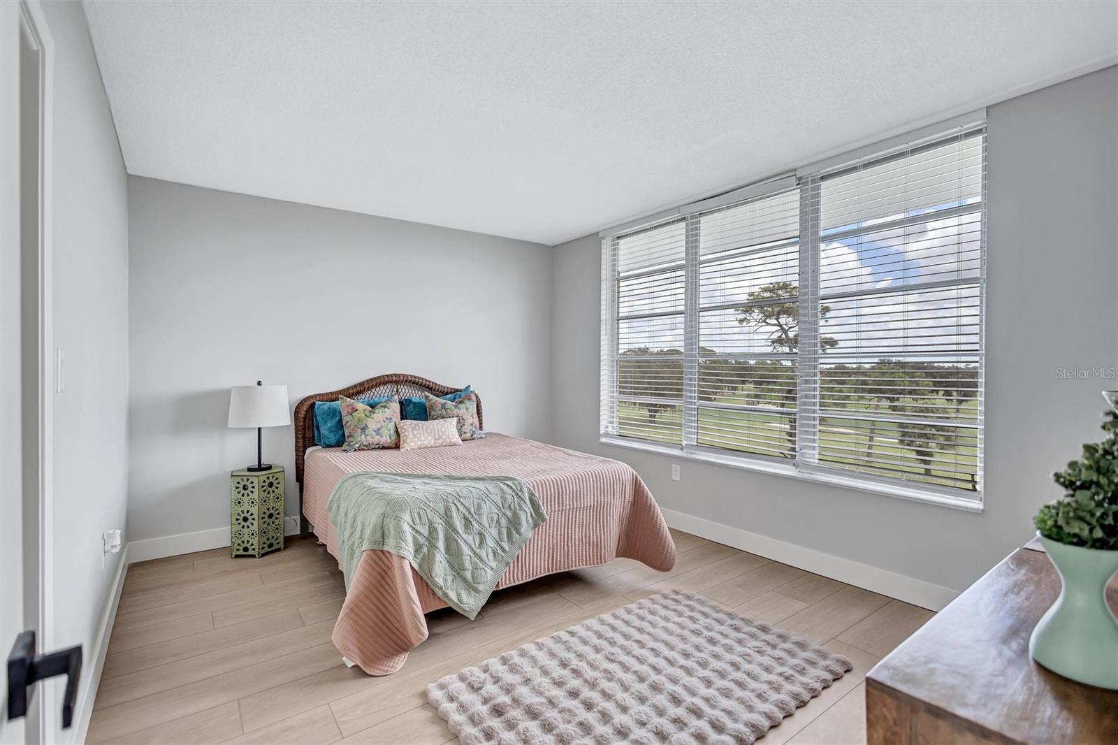 7461 W COUNTRY CLUB DR N #408