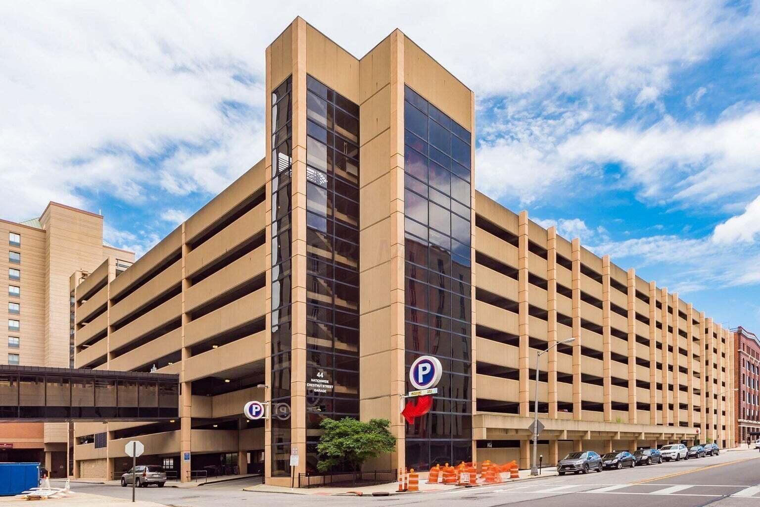78 E Chestnut Street, 508