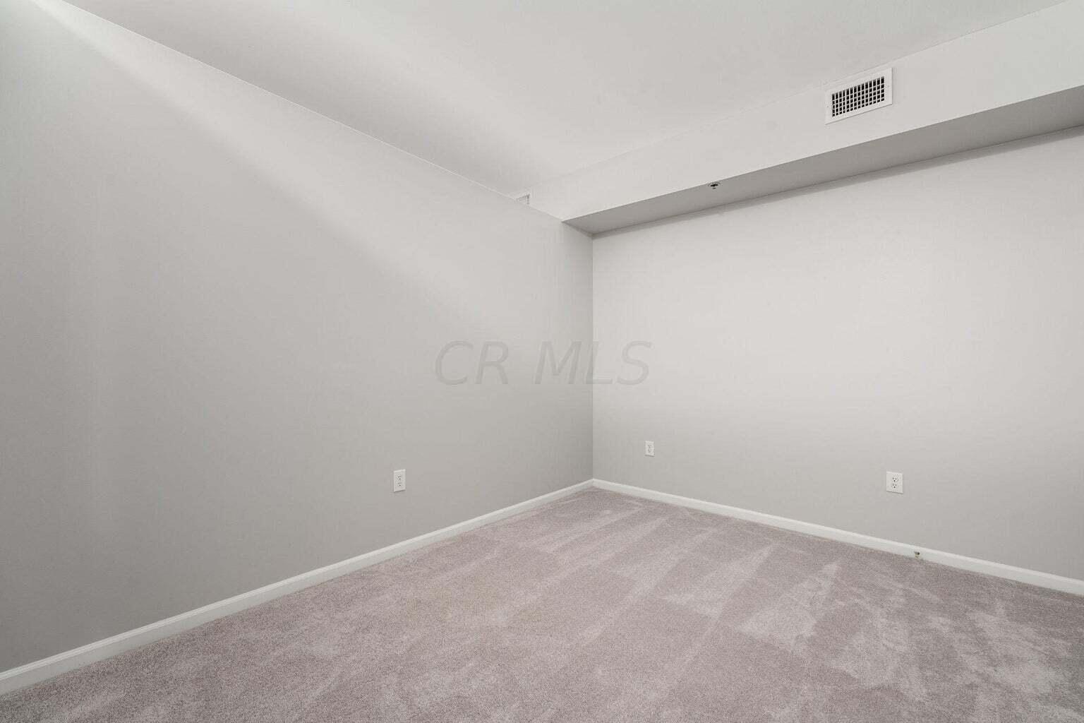 78 E Chestnut Street, 508
