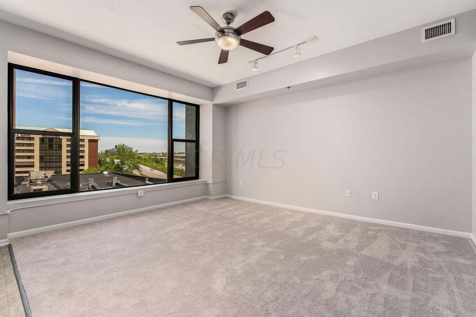 78 E Chestnut Street, 508