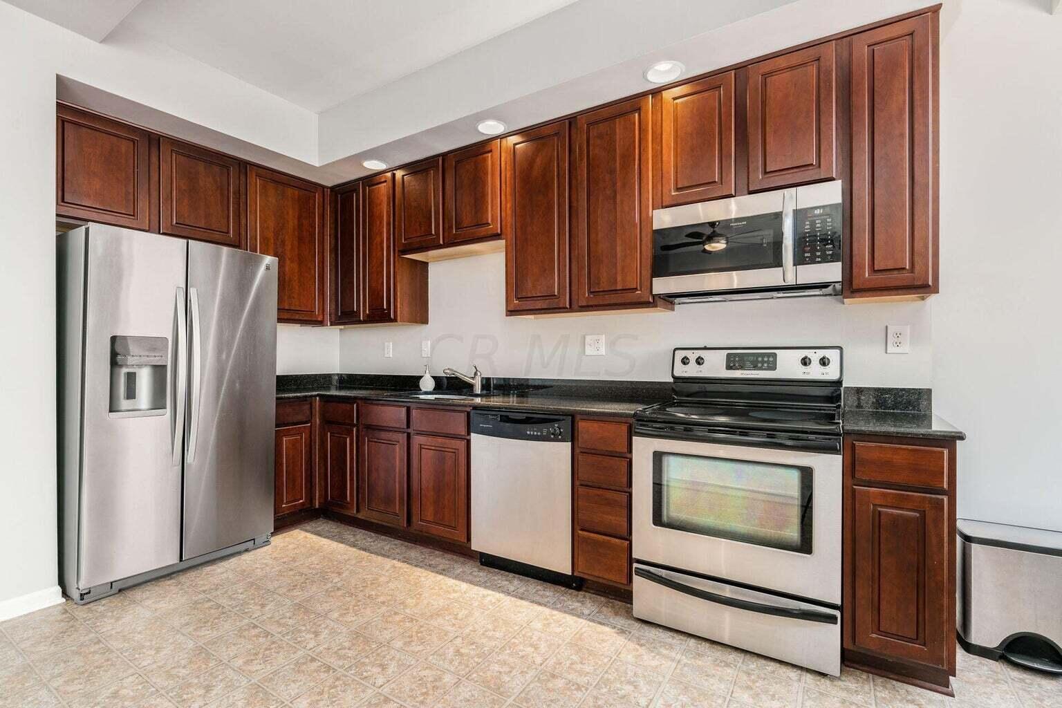 78 E Chestnut Street, 508