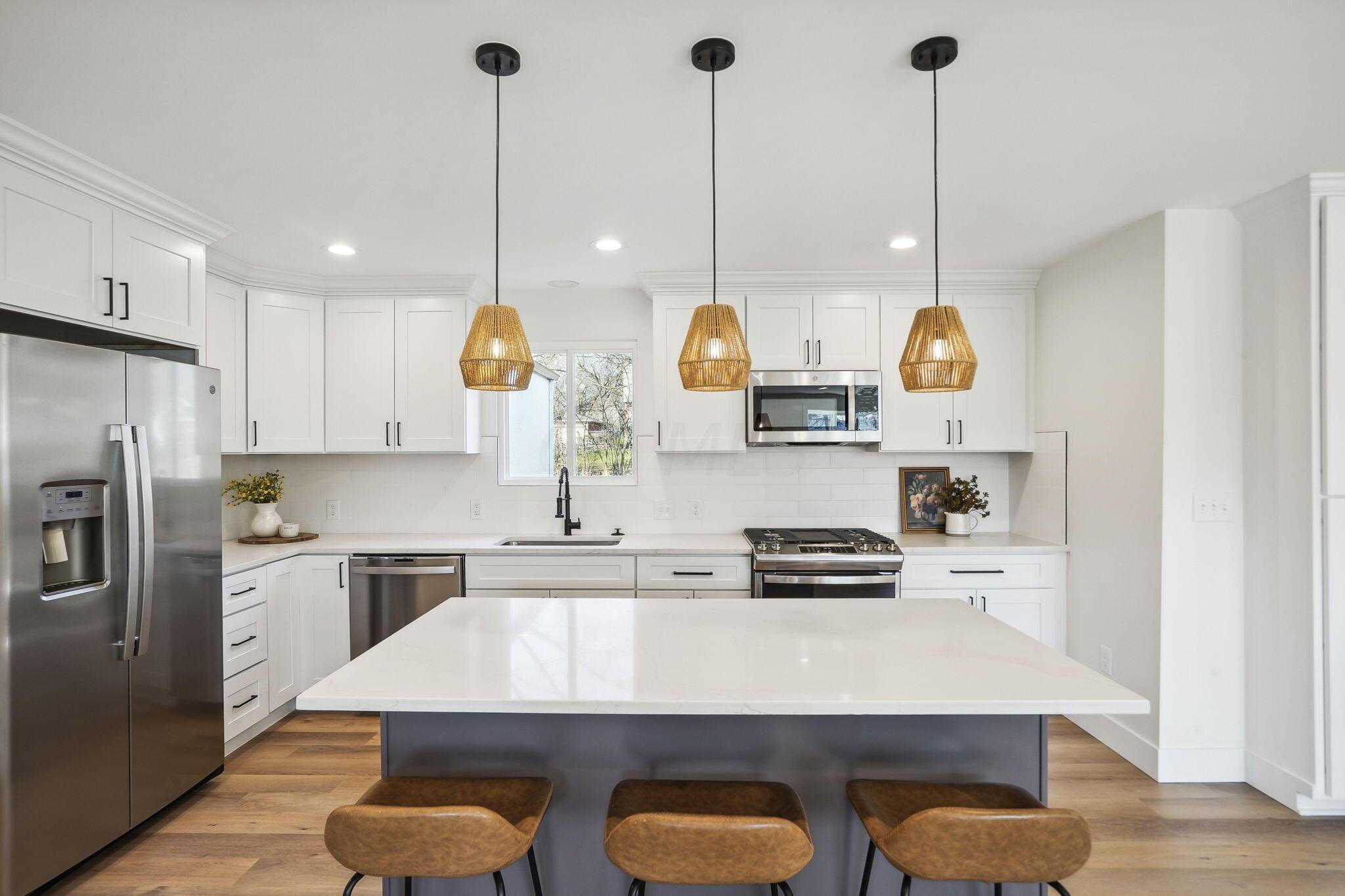 4207 Kenridge Drive