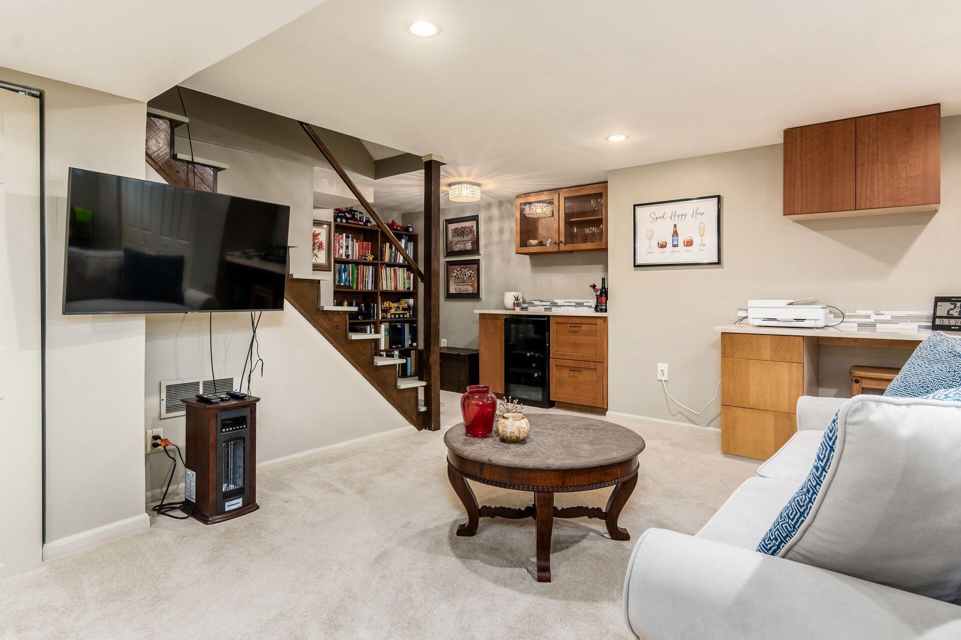 1302 Cross Country Drive