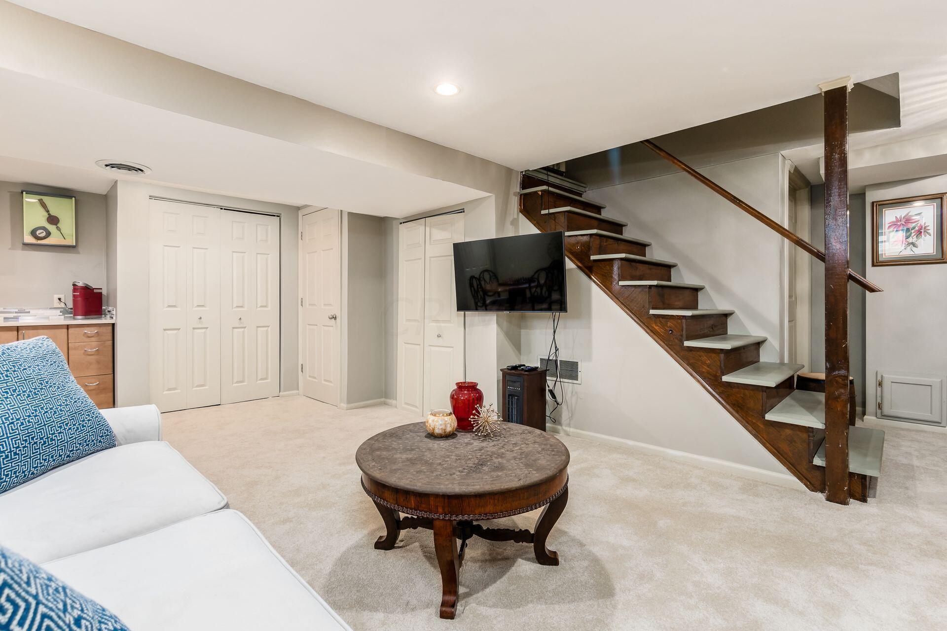 1302 Cross Country Drive
