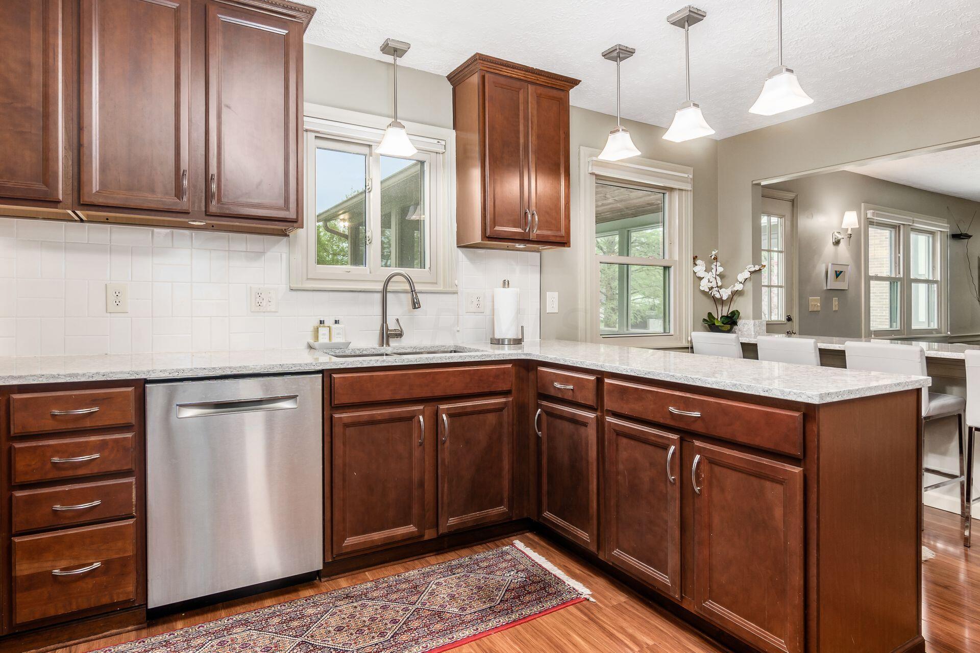 1302 Cross Country Drive