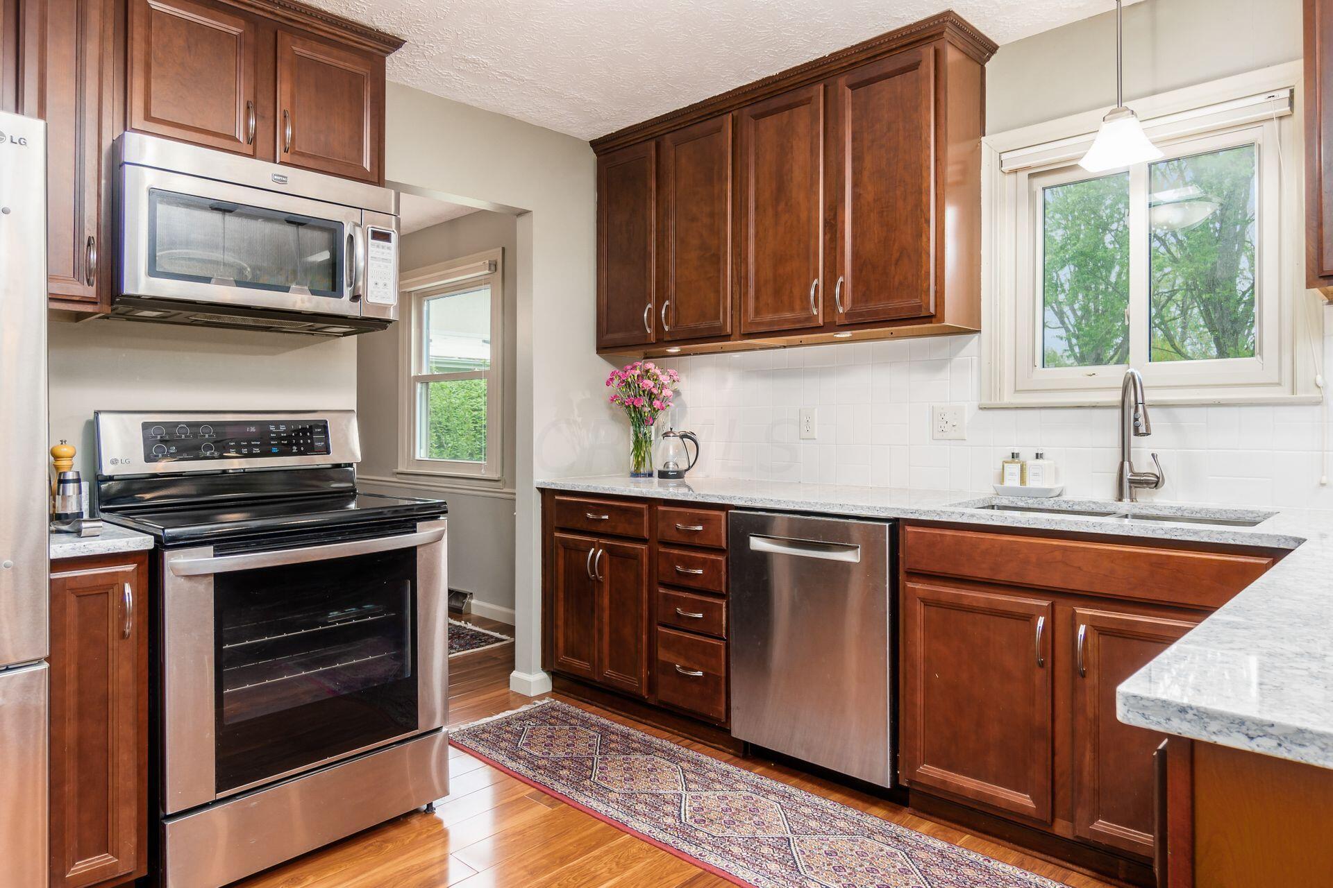 1302 Cross Country Drive