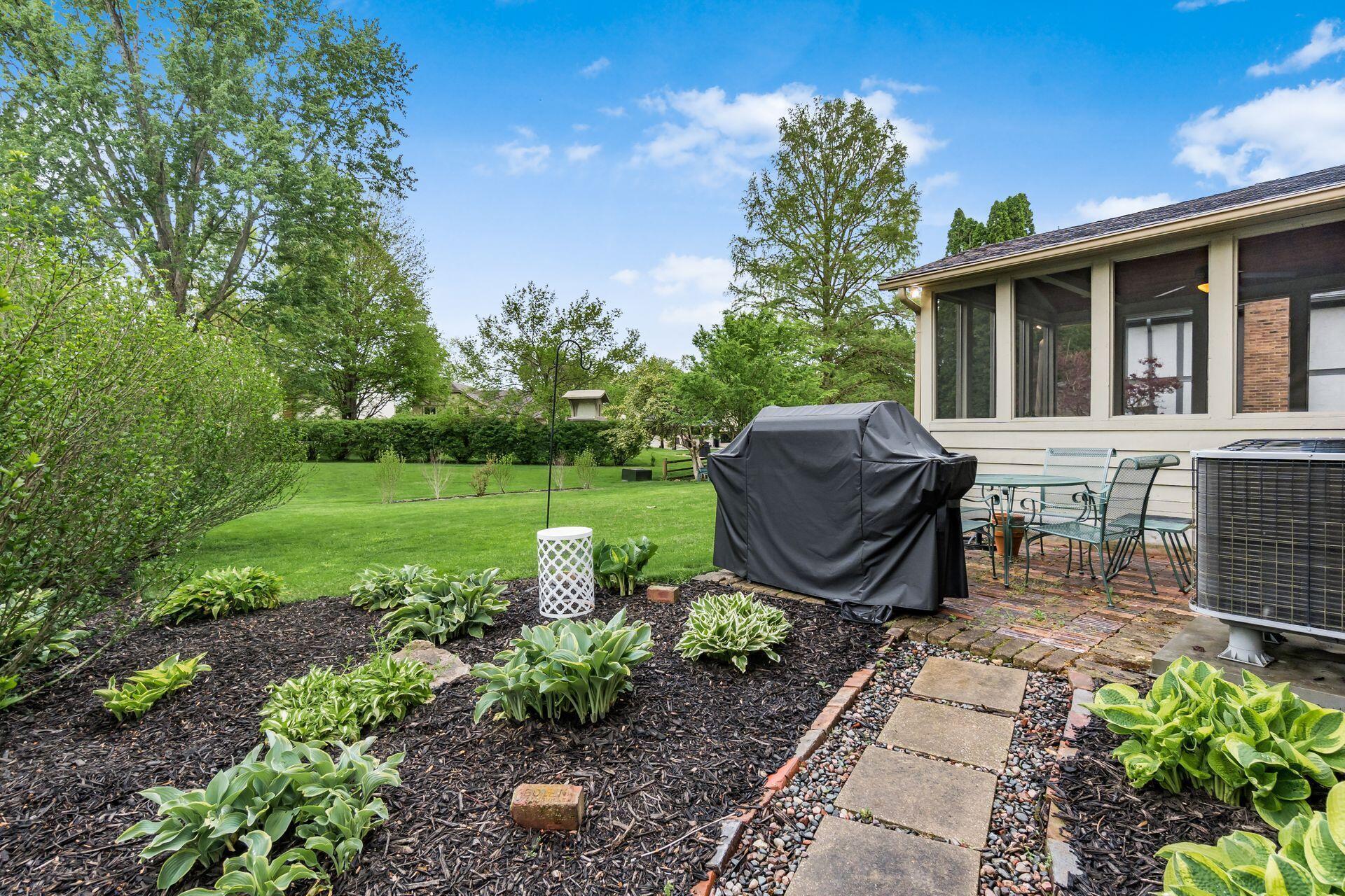 1302 Cross Country Drive