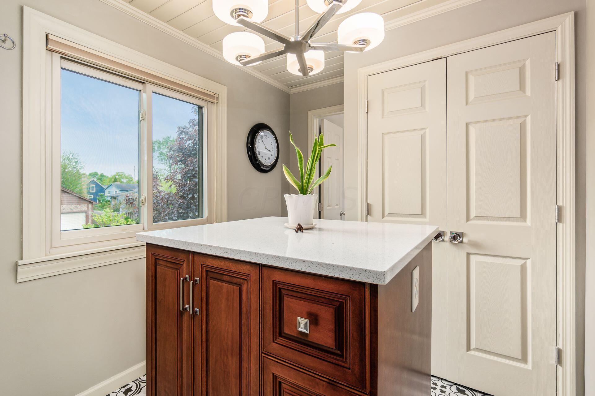 1302 Cross Country Drive