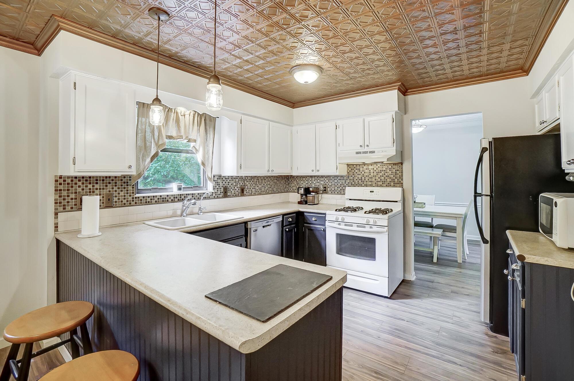 5509 Rushden Drive