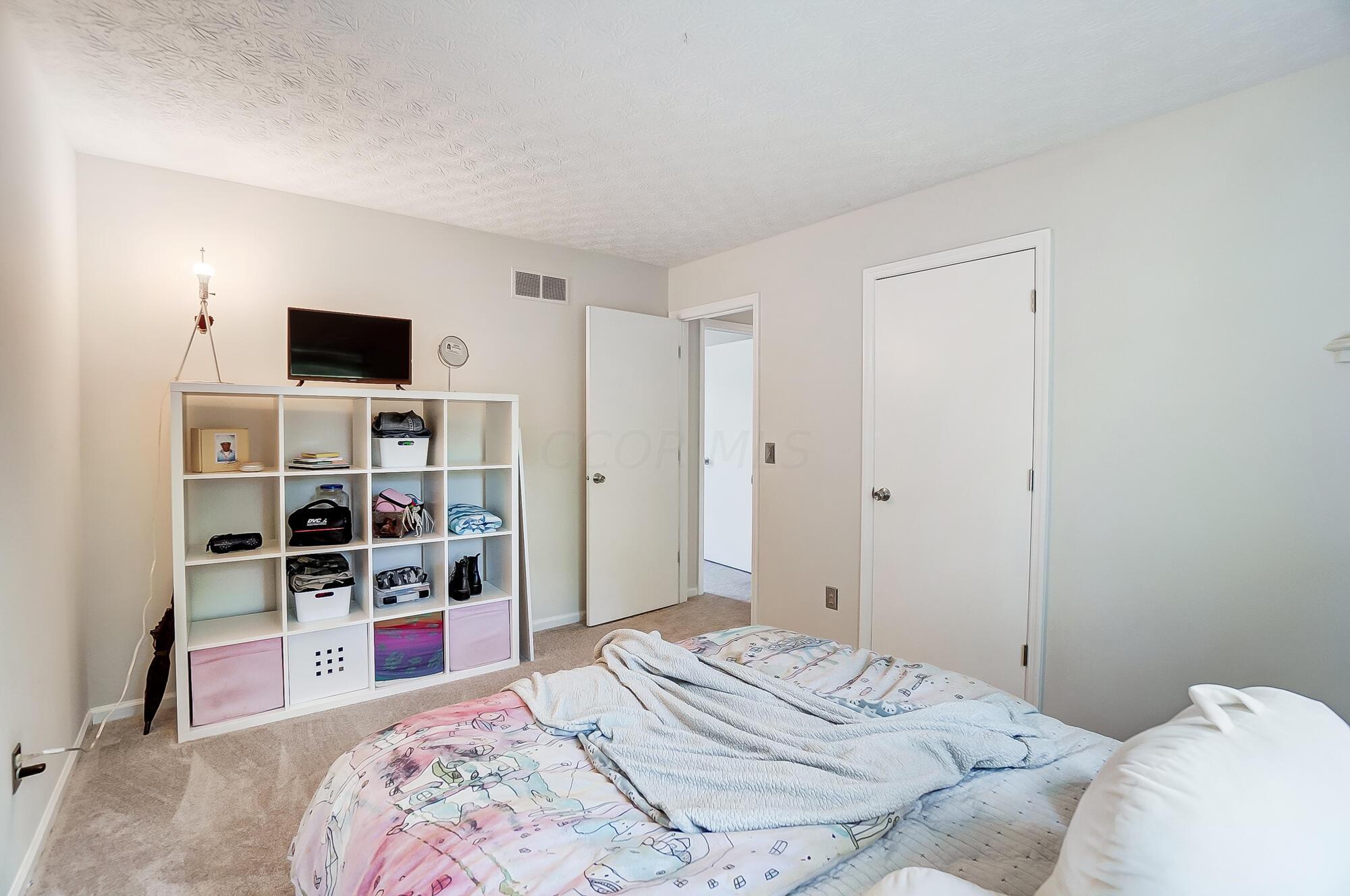 5509 Rushden Drive