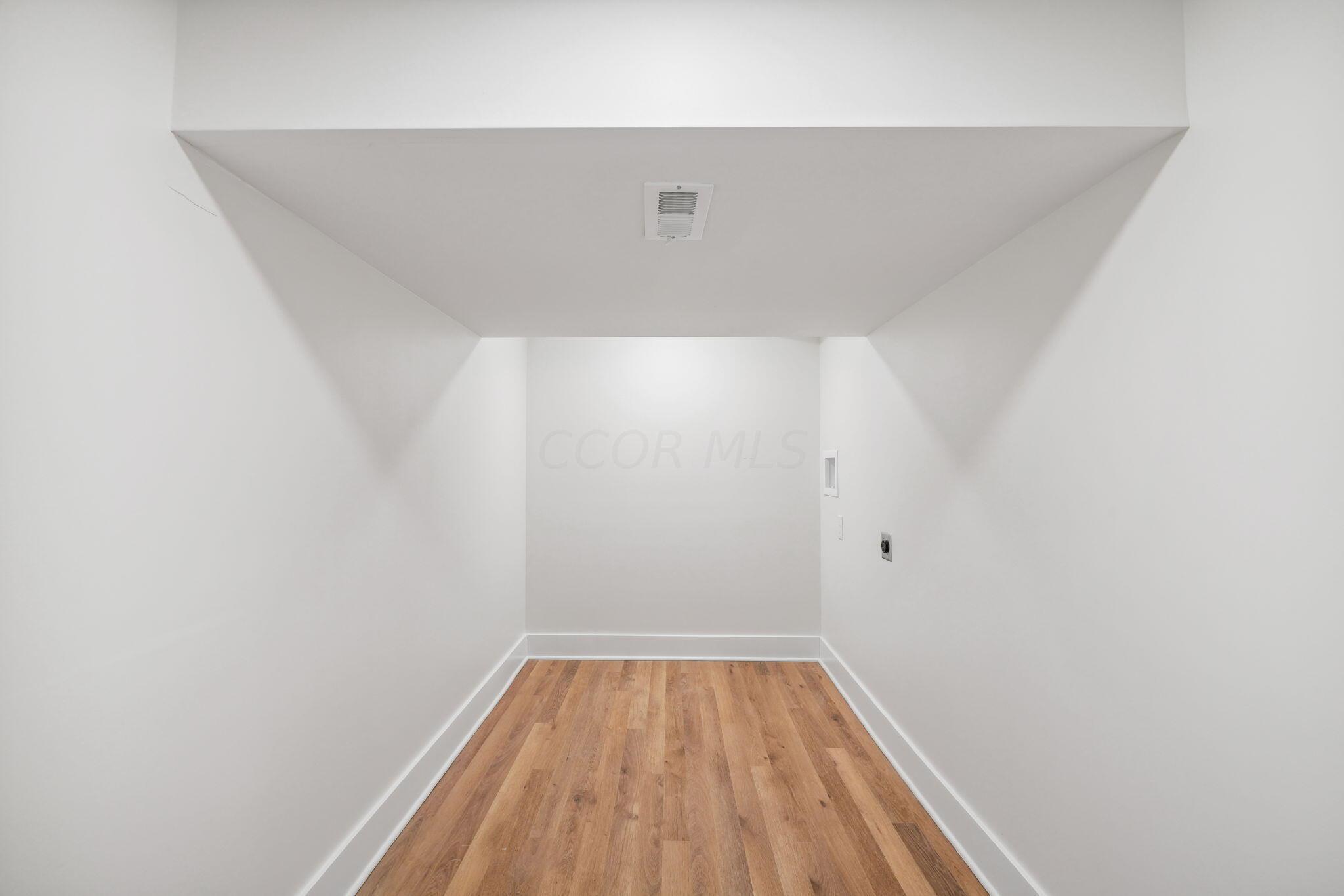 4484 Willowbrook Road