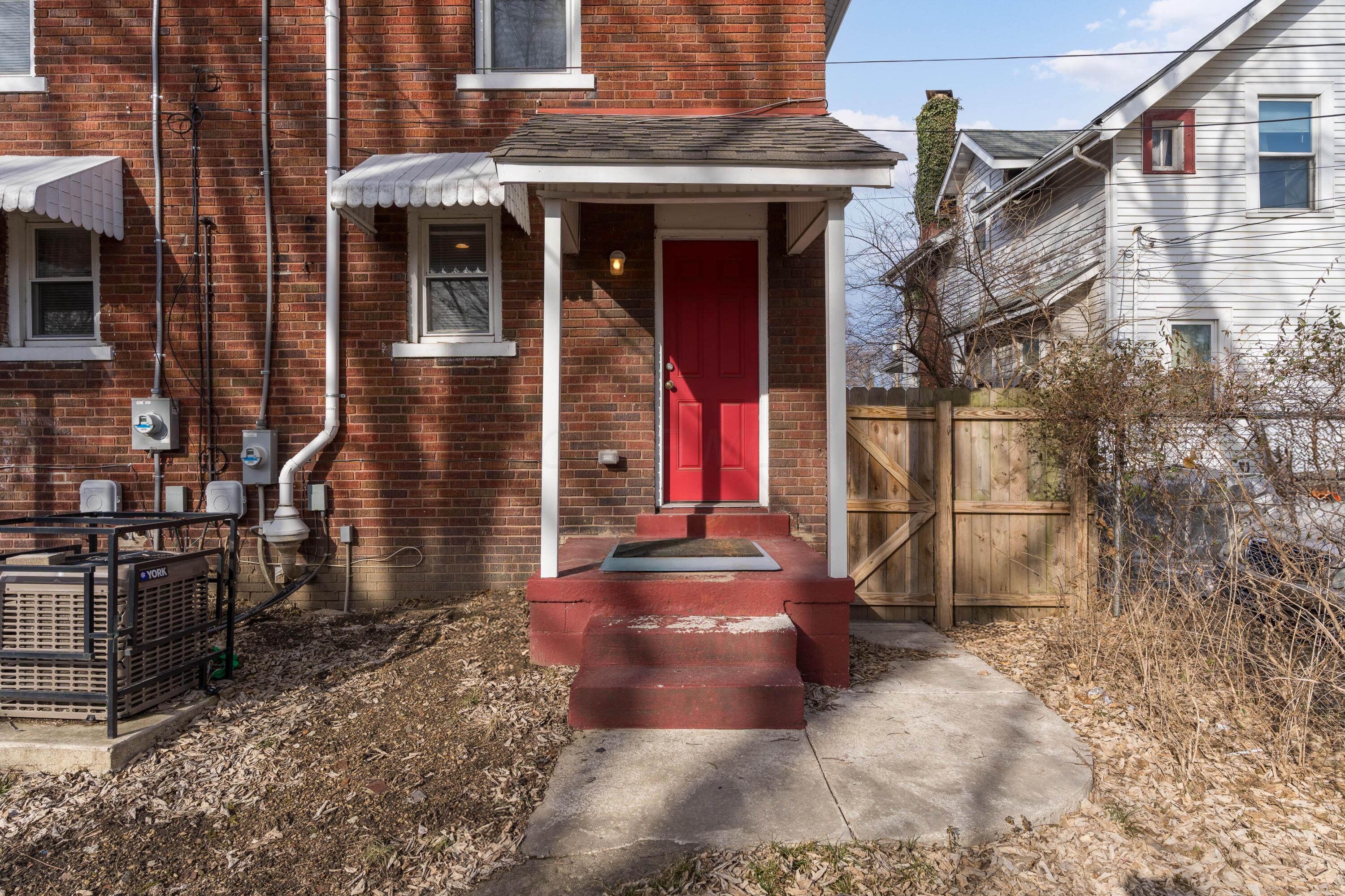 1709 Kent Street