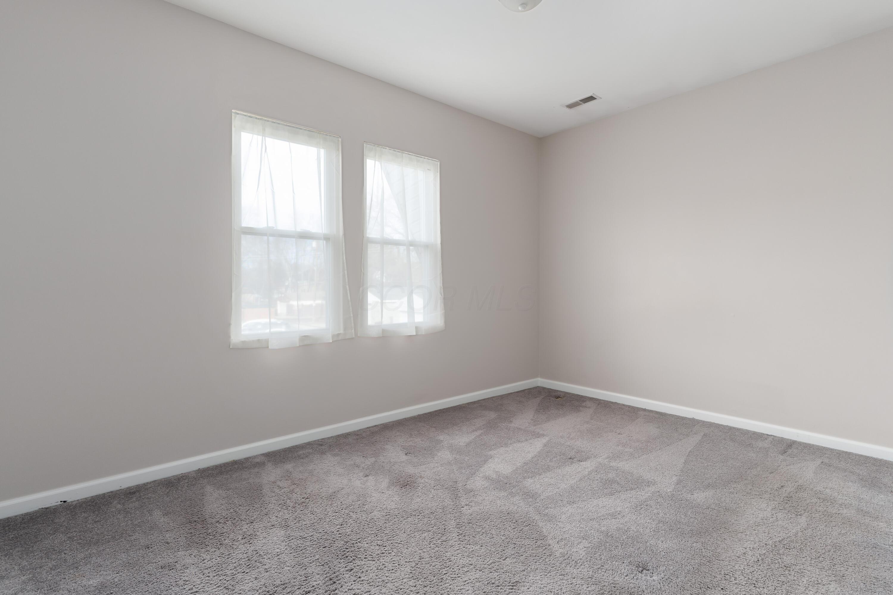 1709 Kent Street