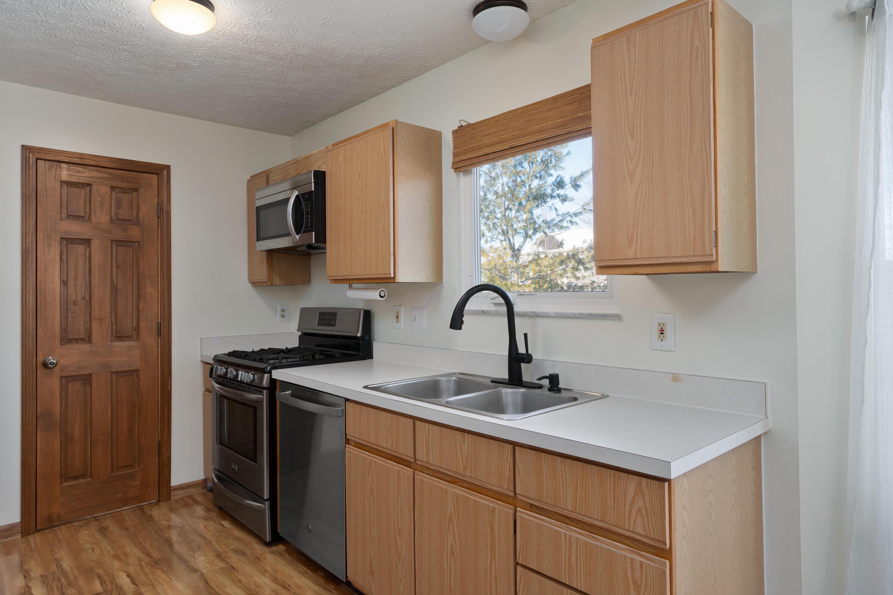 8512 Leader Drive
