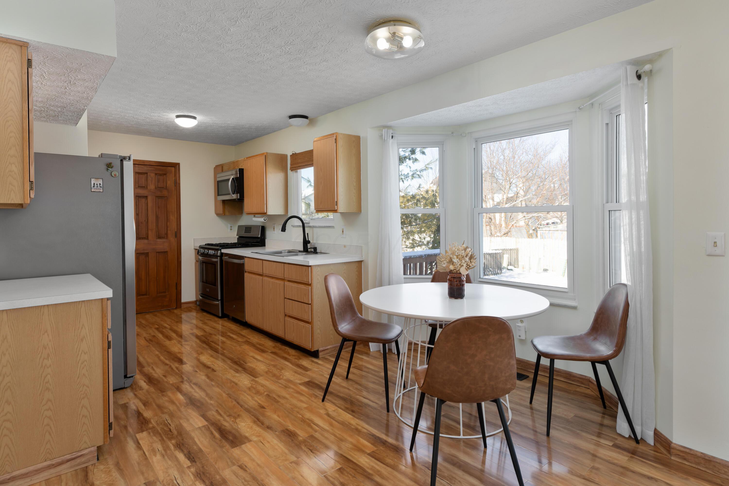 8512 Leader Drive