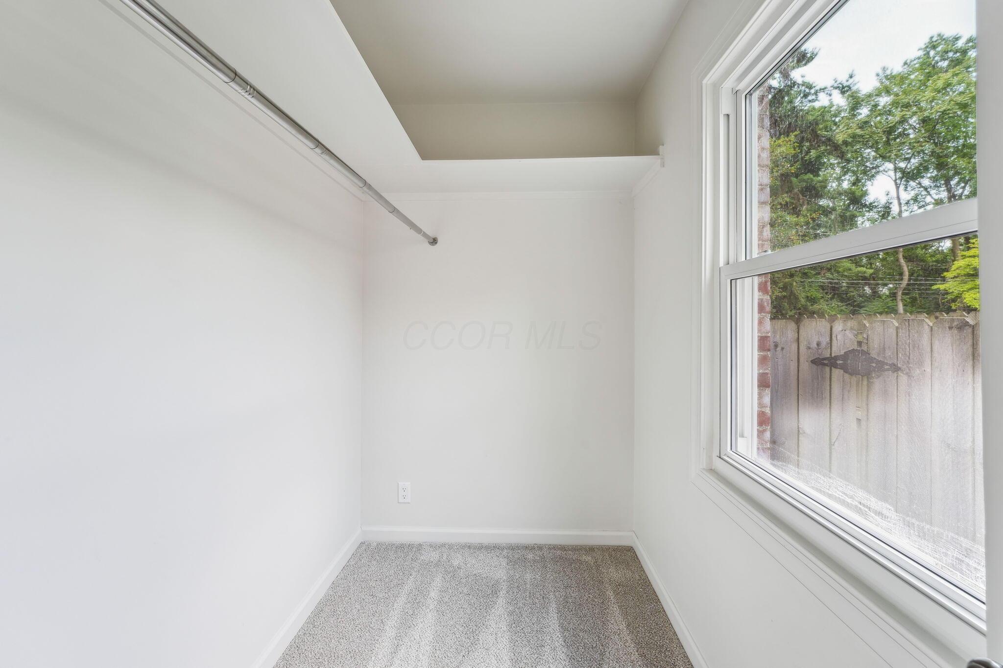 527 N Columbia Avenue
