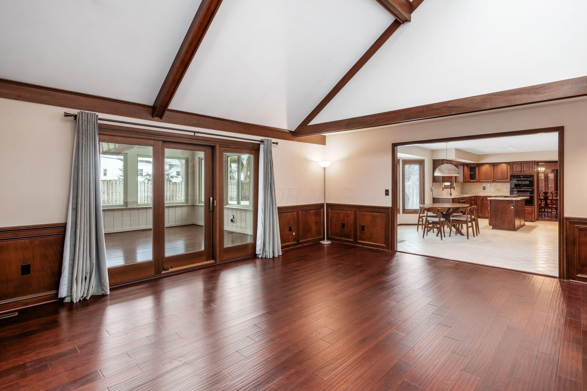 890 Pipestone Drive