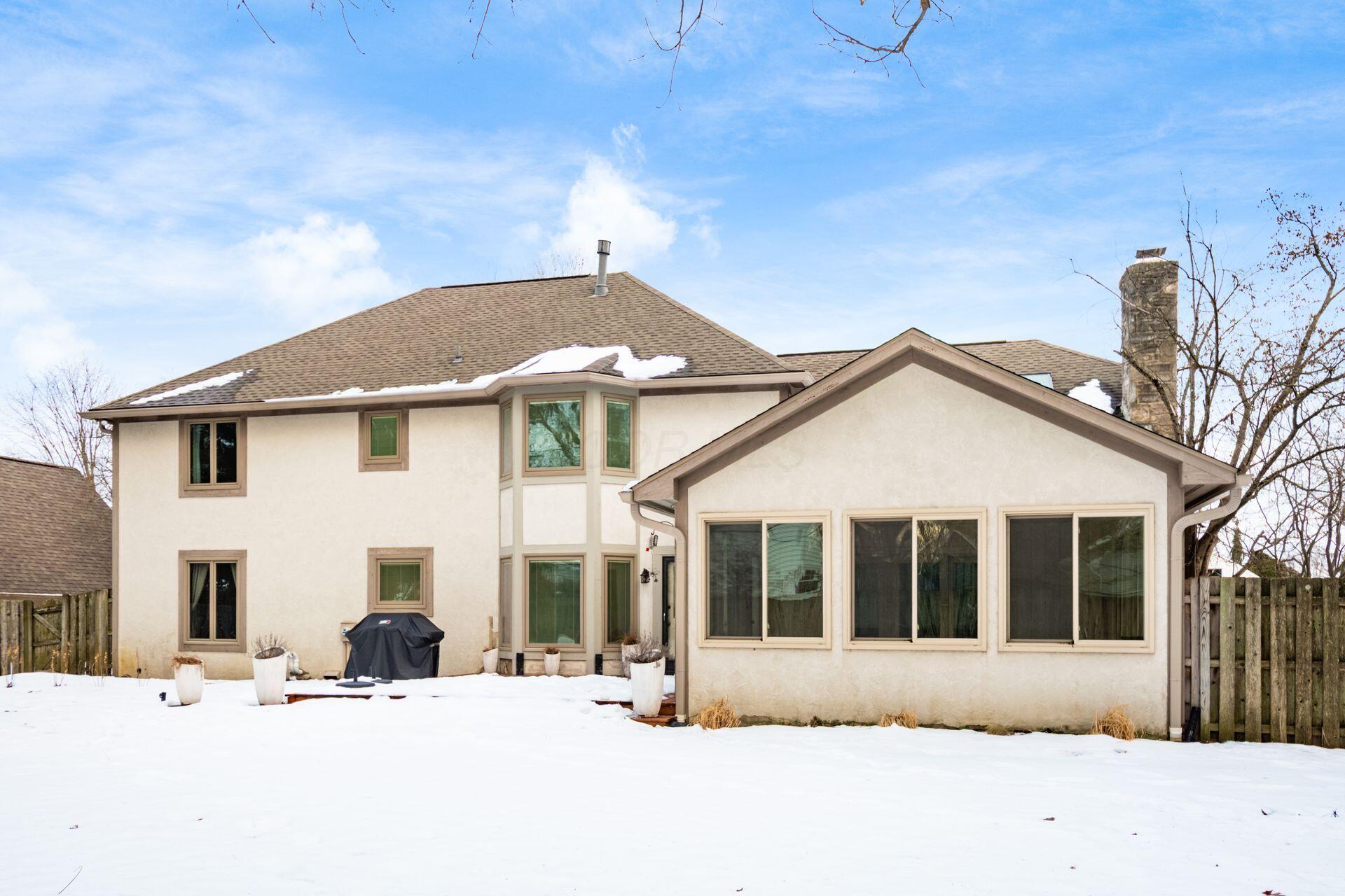 890 Pipestone Drive