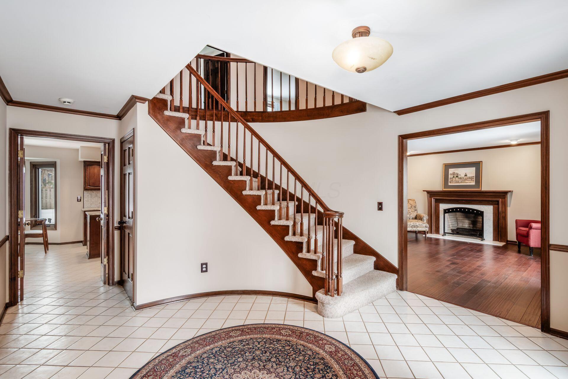 890 Pipestone Drive