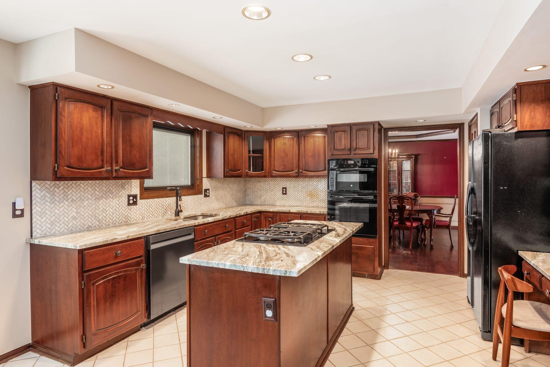 890 Pipestone Drive