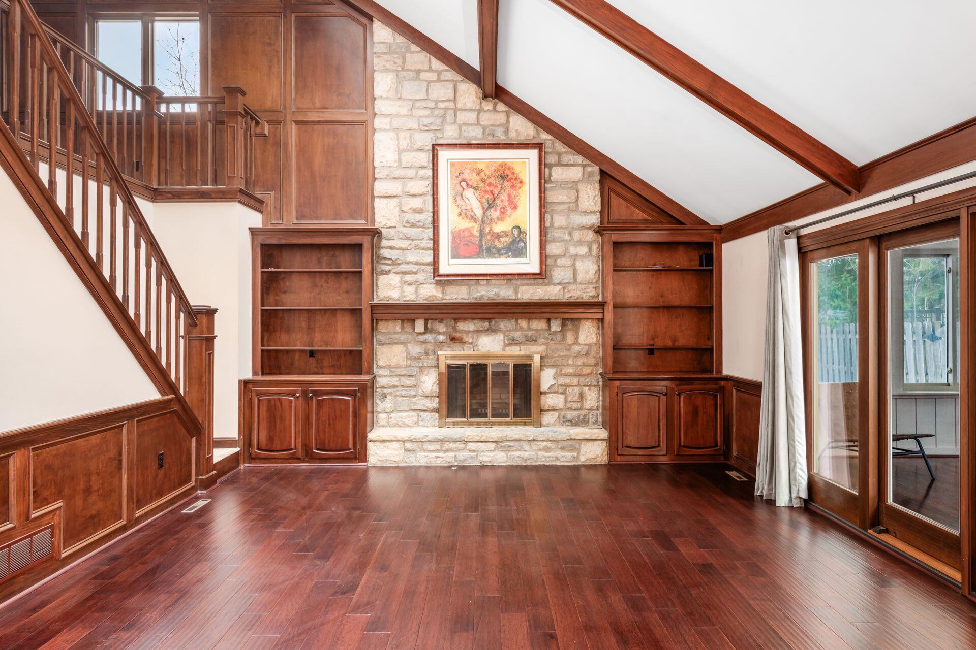 890 Pipestone Drive