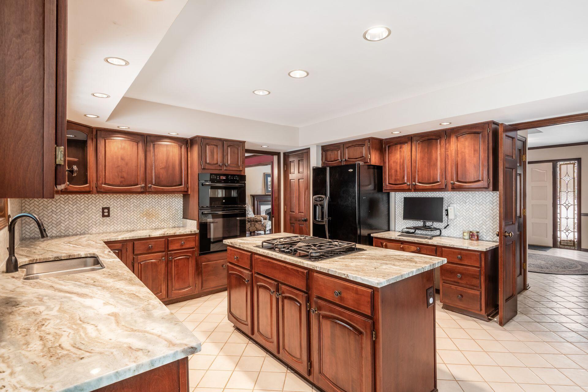 890 Pipestone Drive