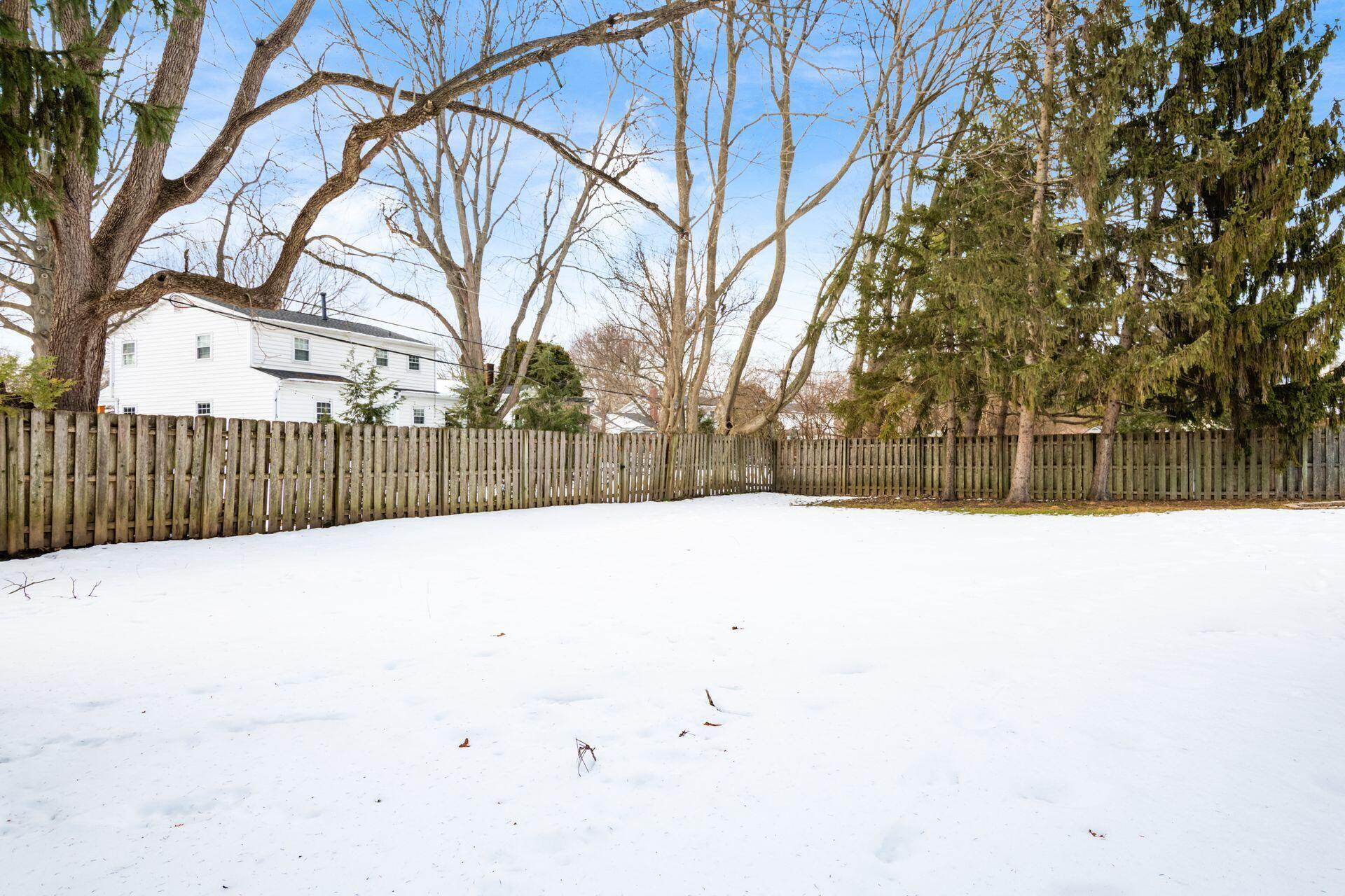 890 Pipestone Drive