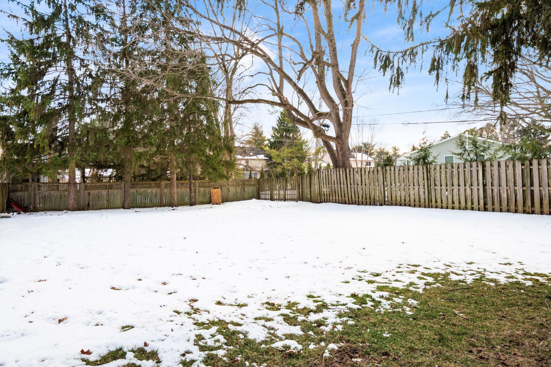 890 Pipestone Drive