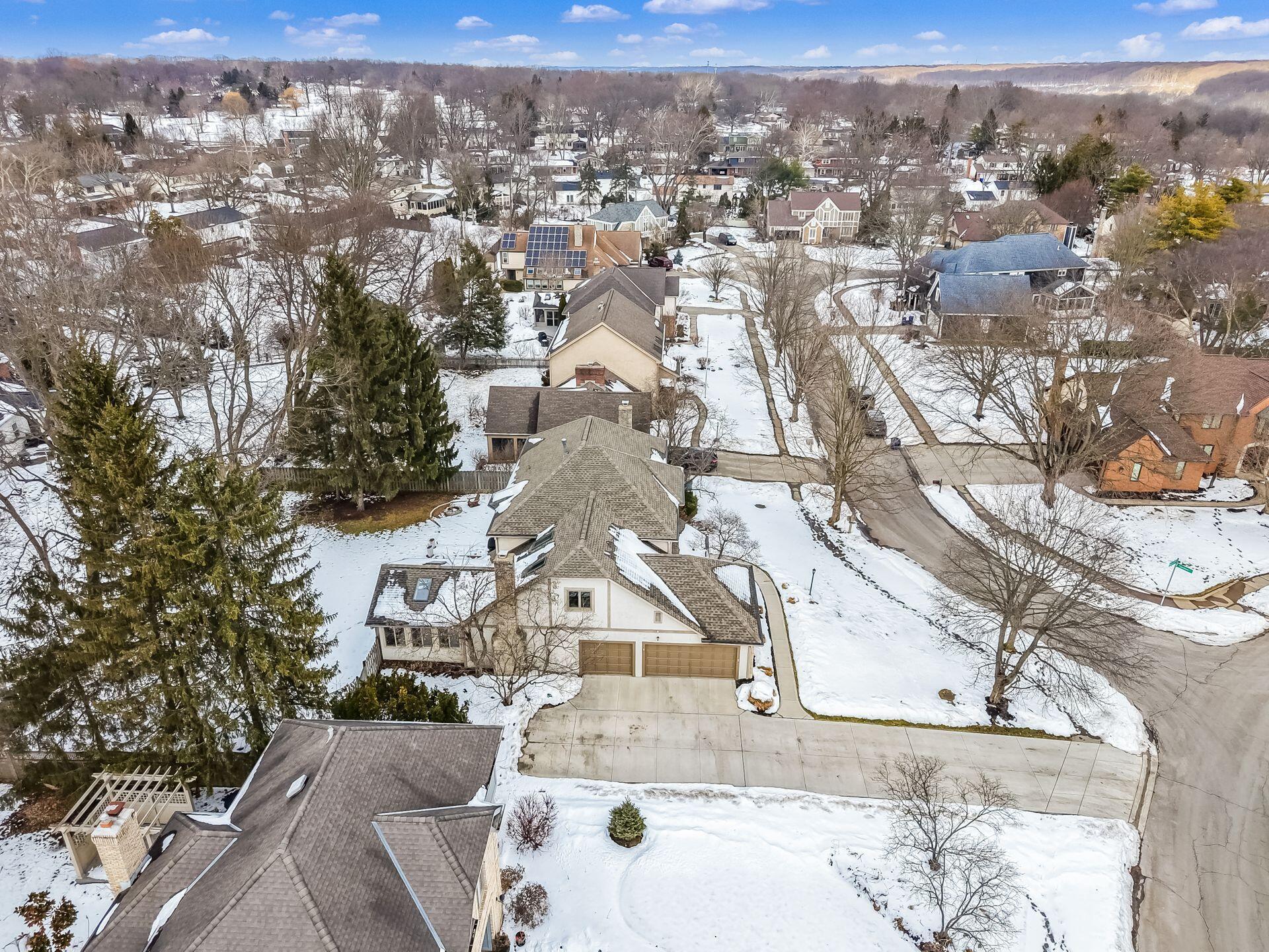 890 Pipestone Drive