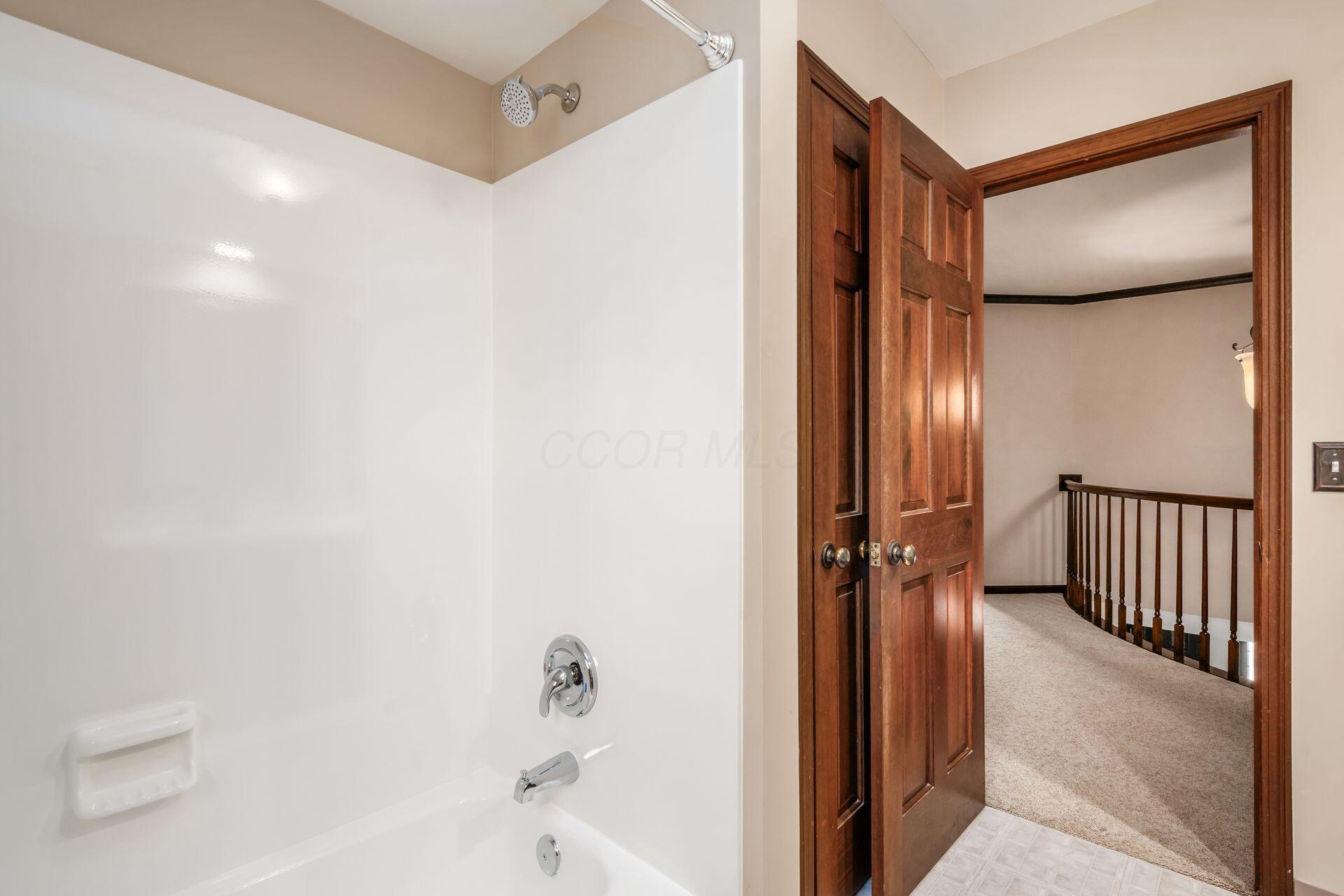 890 Pipestone Drive