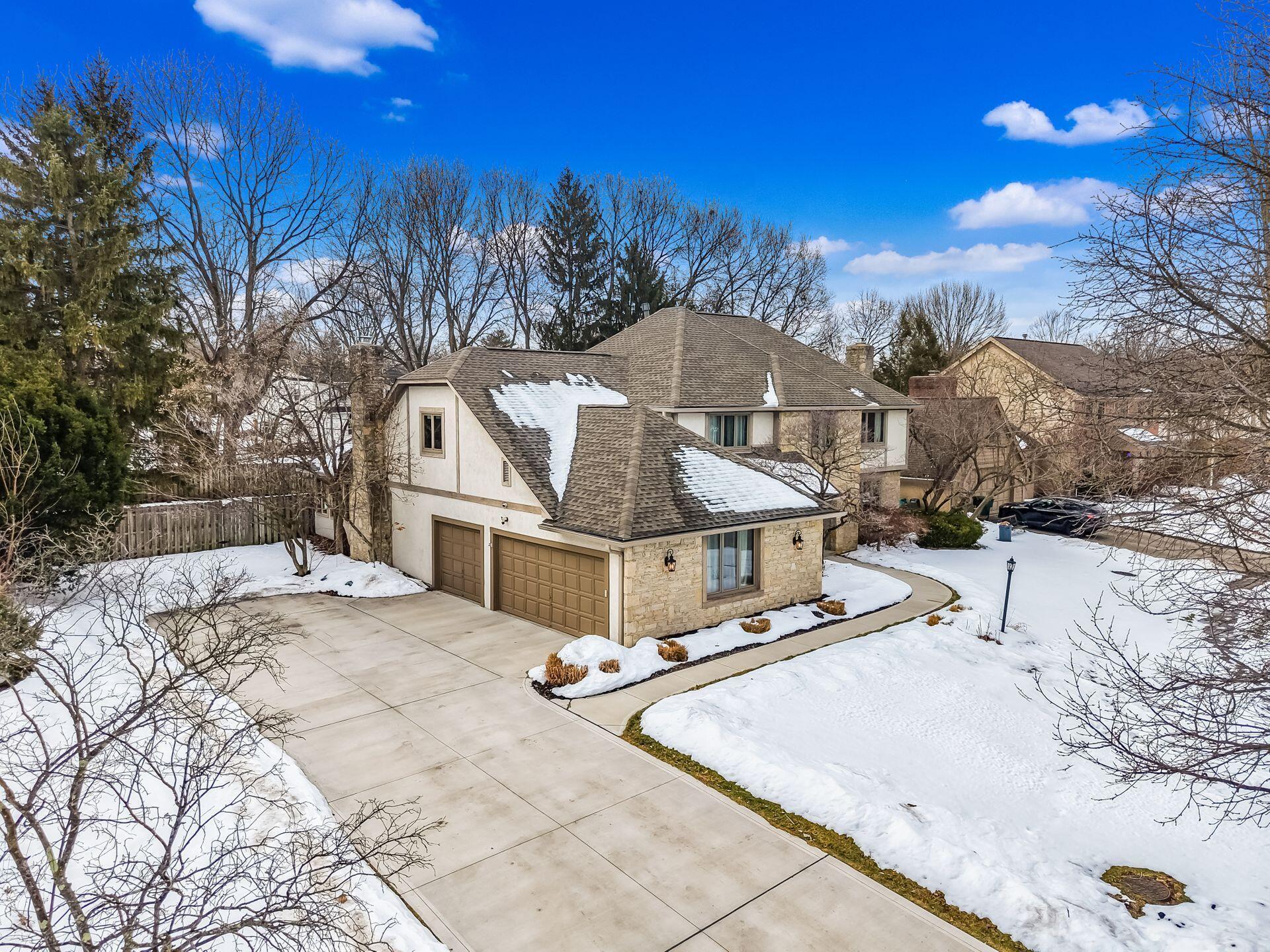890 Pipestone Drive