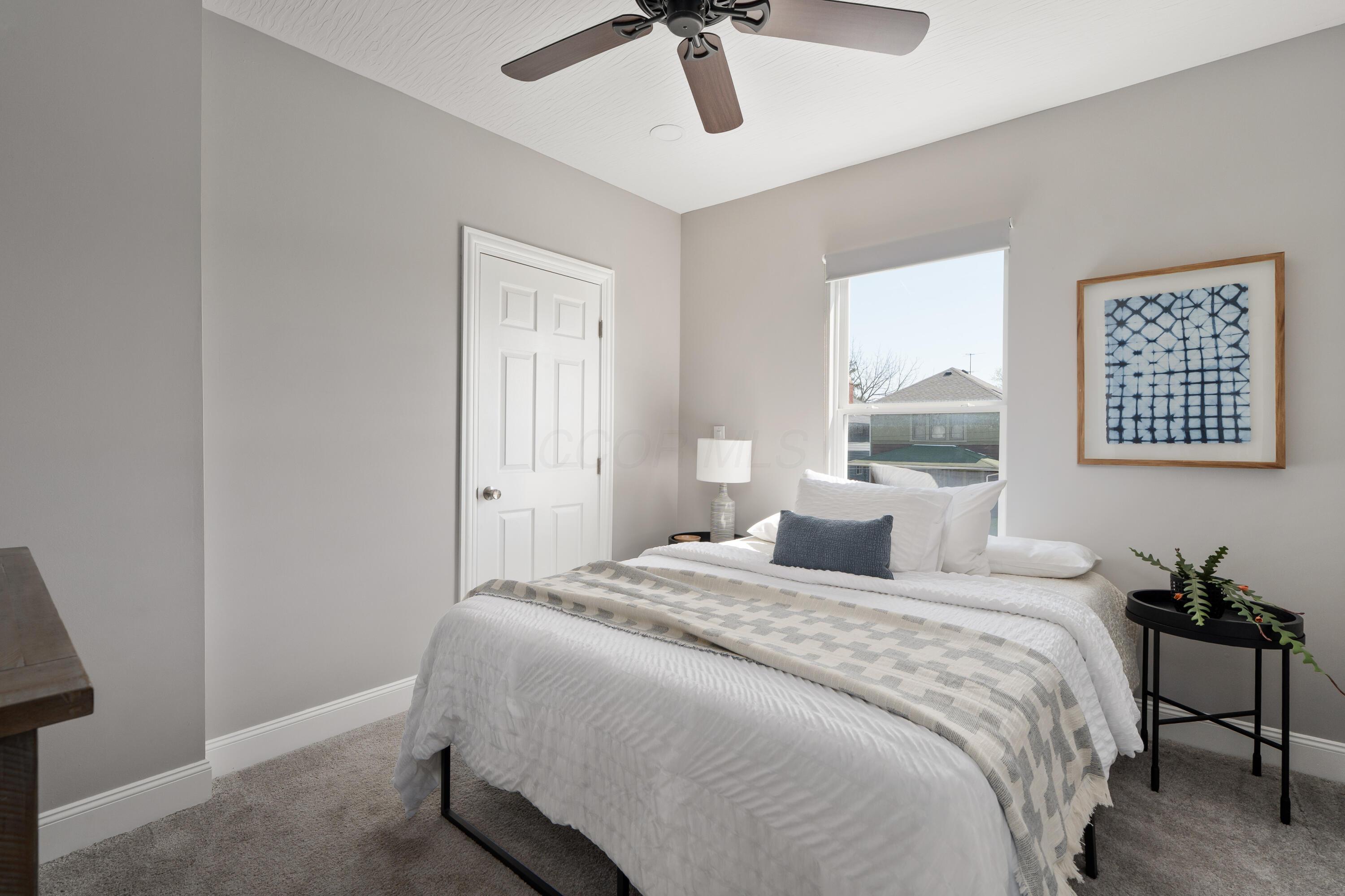 997 S Champion Avenue