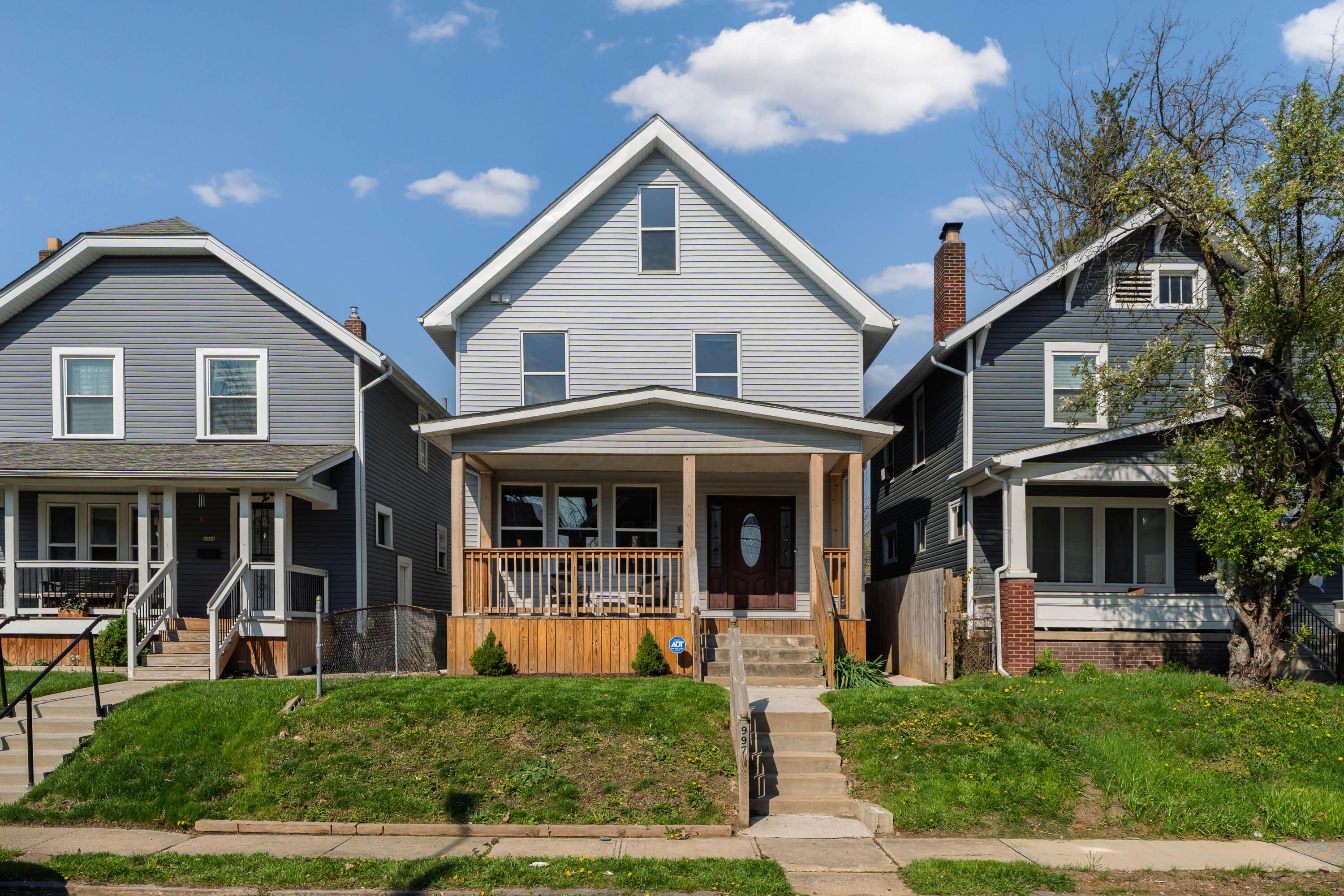 997 S Champion Avenue