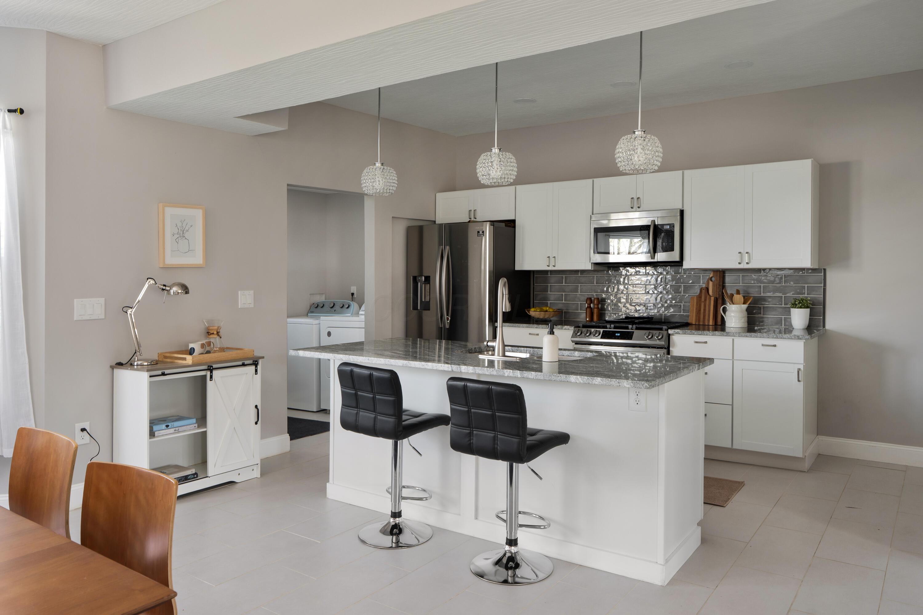 997 S Champion Avenue