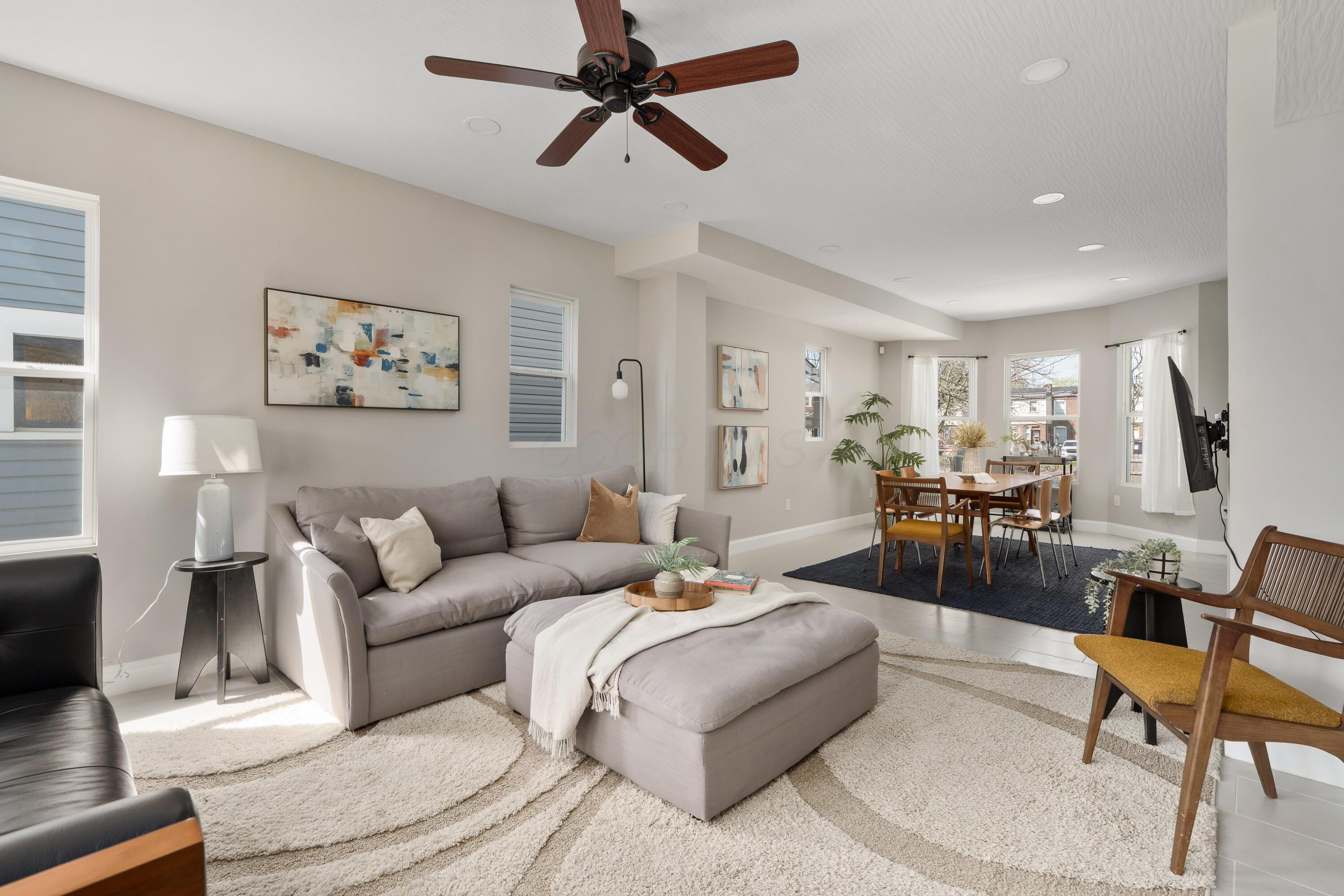 997 S Champion Avenue