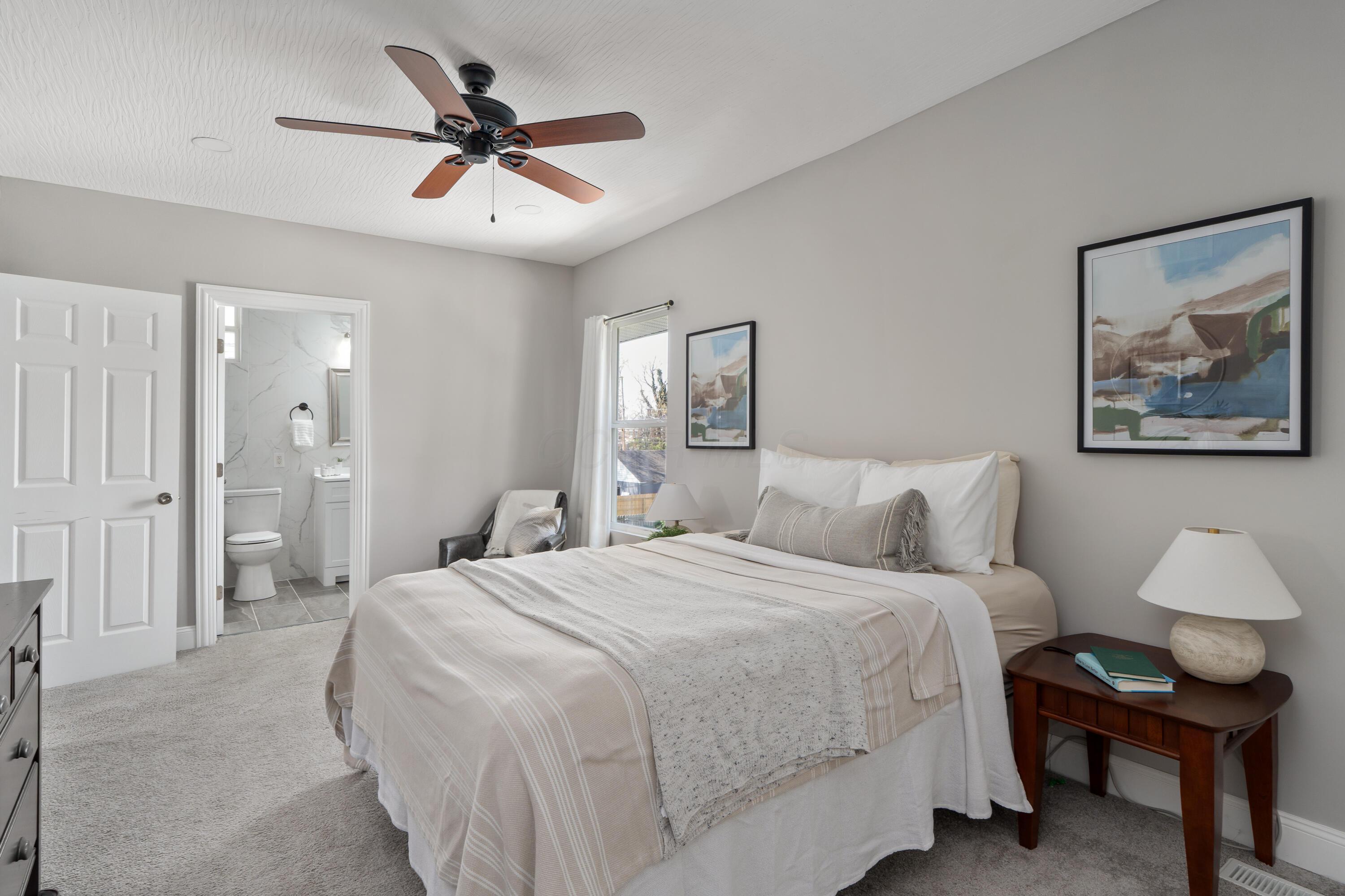 997 S Champion Avenue