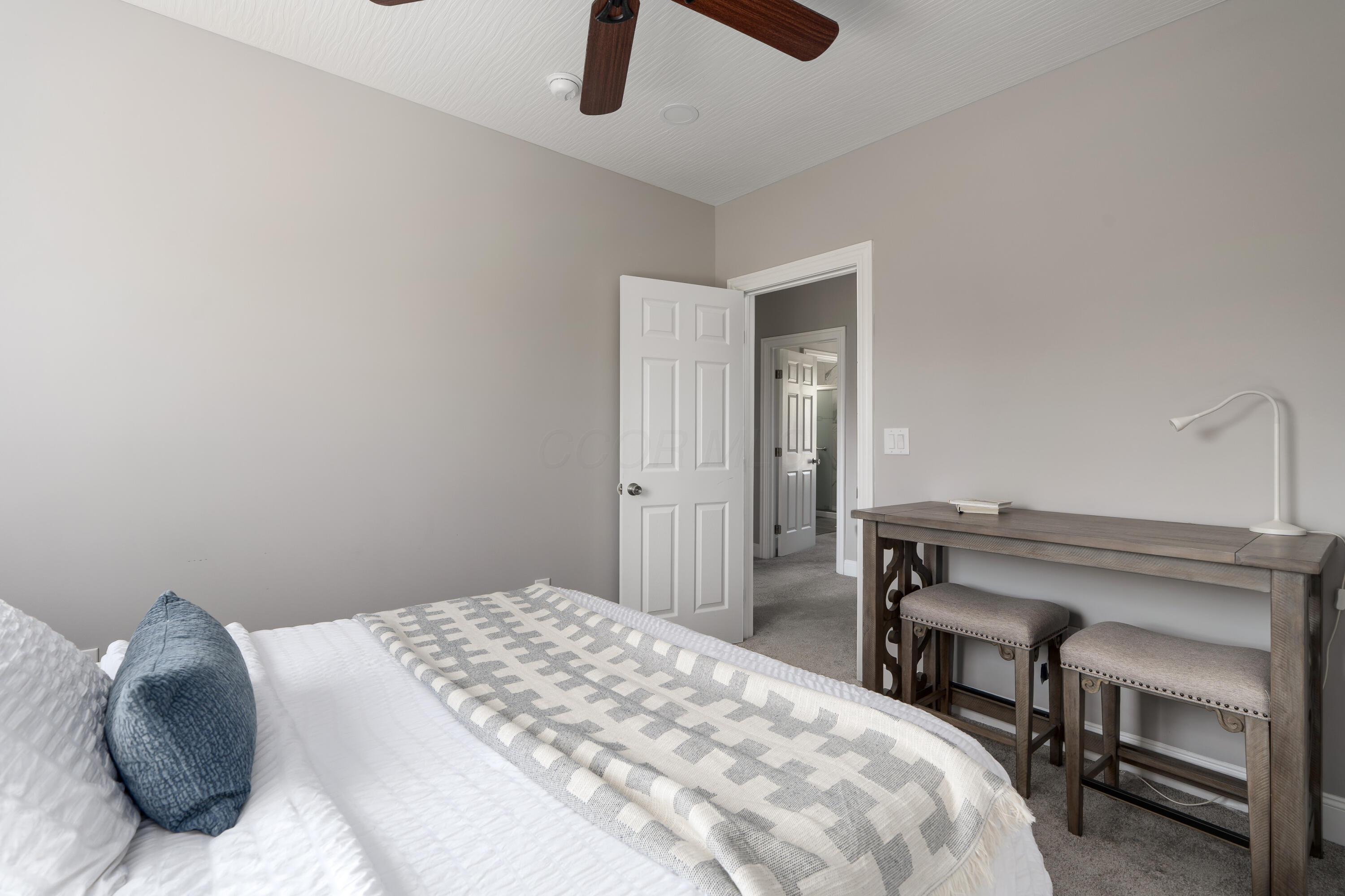 997 S Champion Avenue