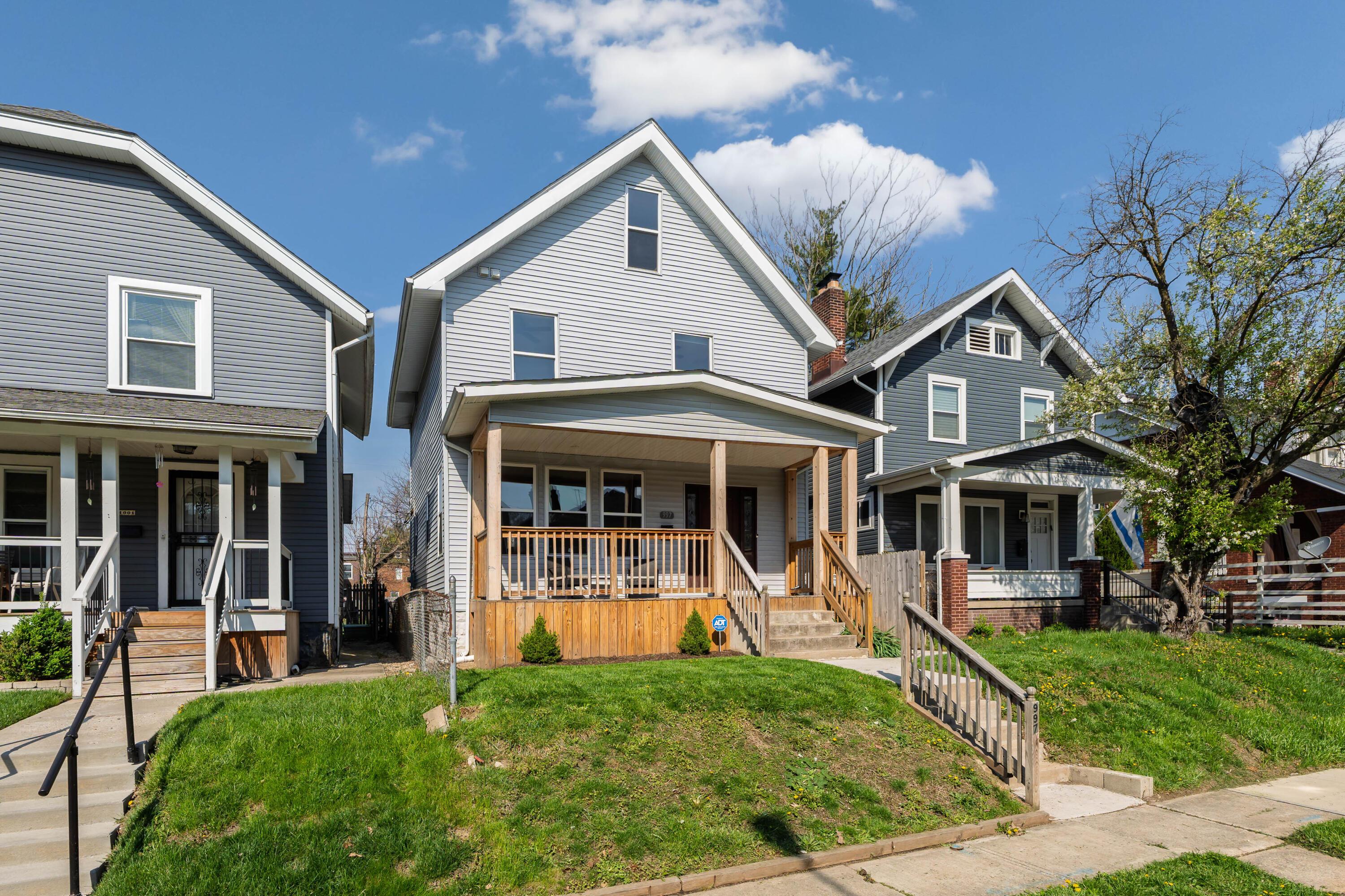 997 S Champion Avenue