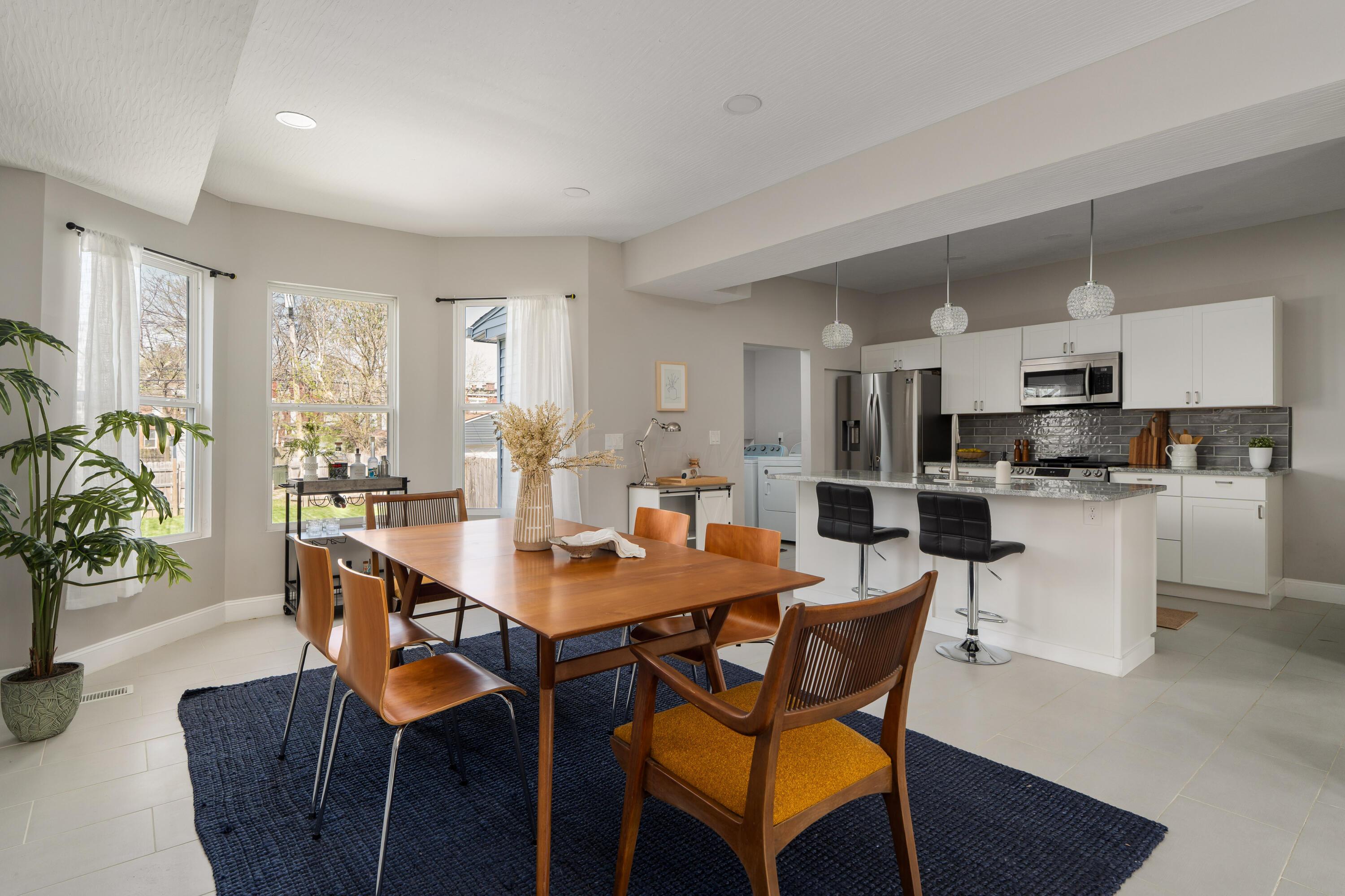 997 S Champion Avenue