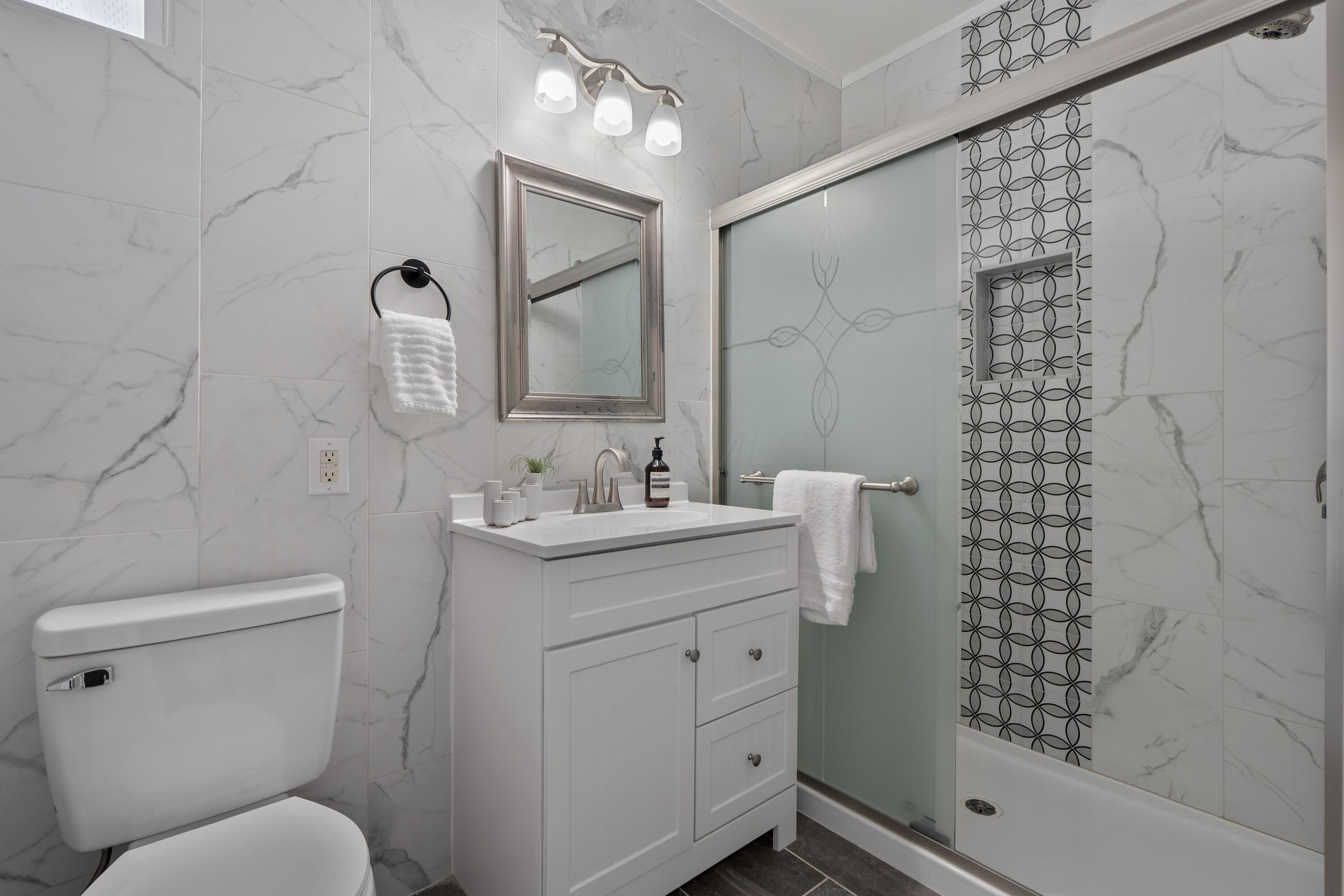 997 S Champion Avenue