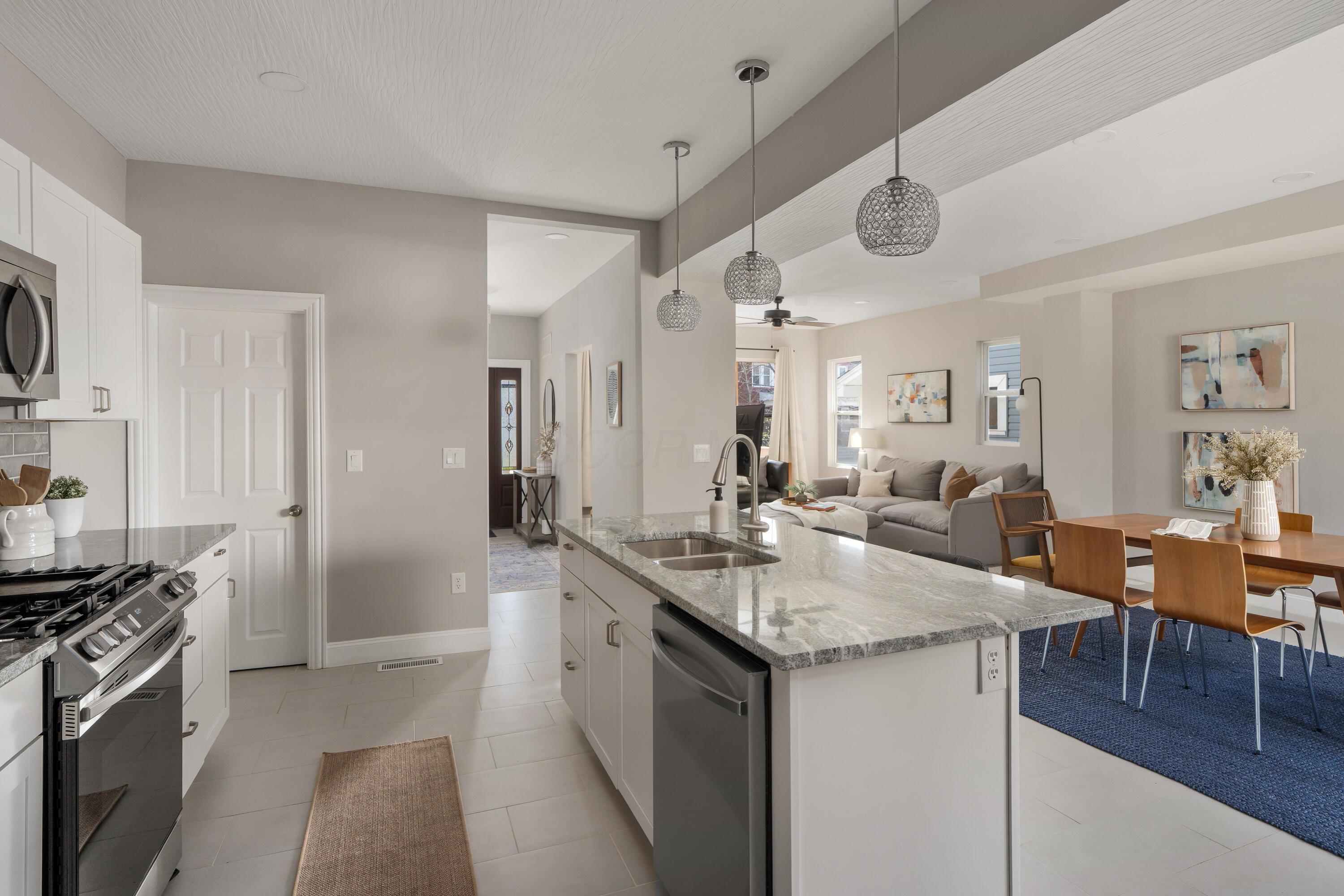 997 S Champion Avenue