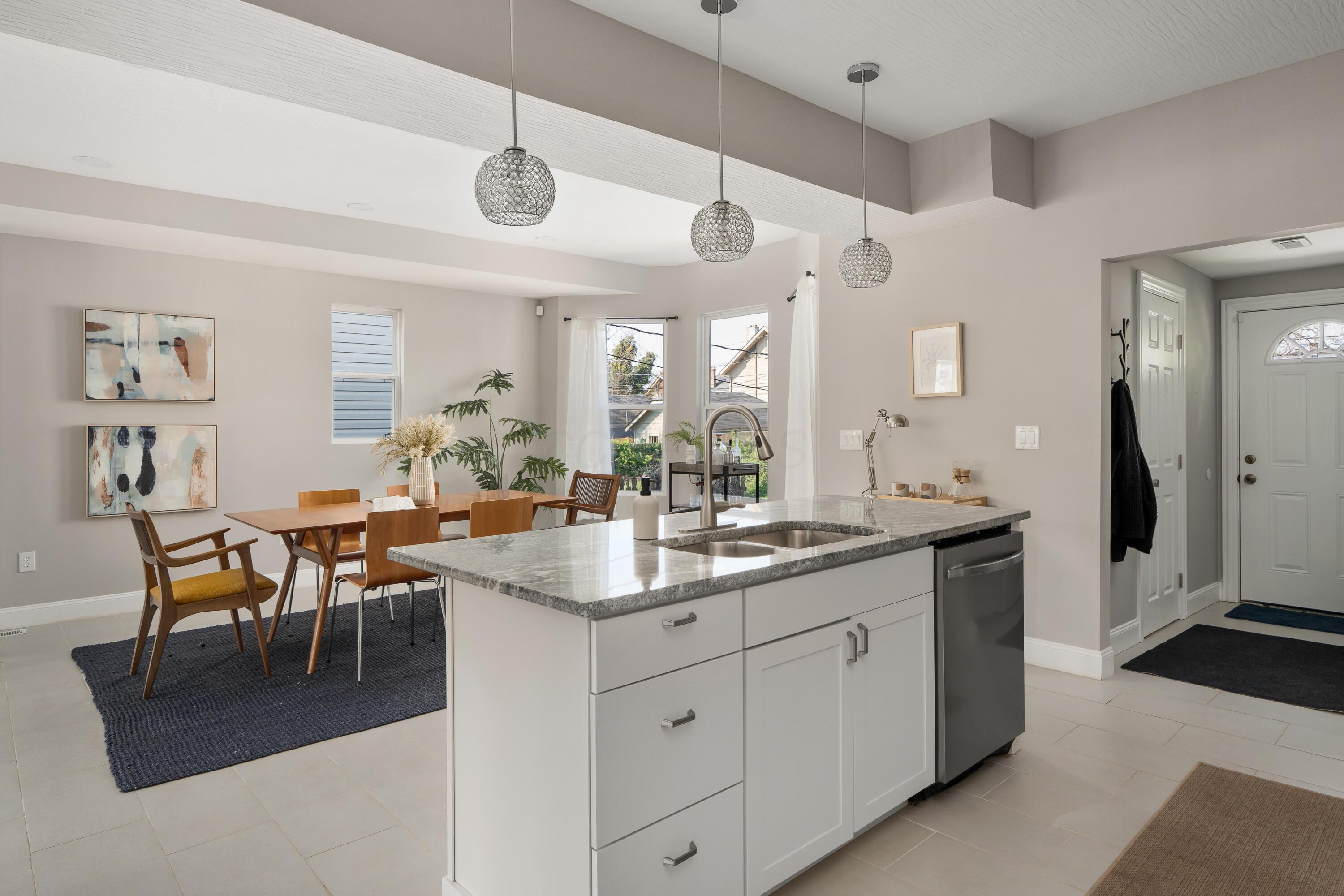 997 S Champion Avenue