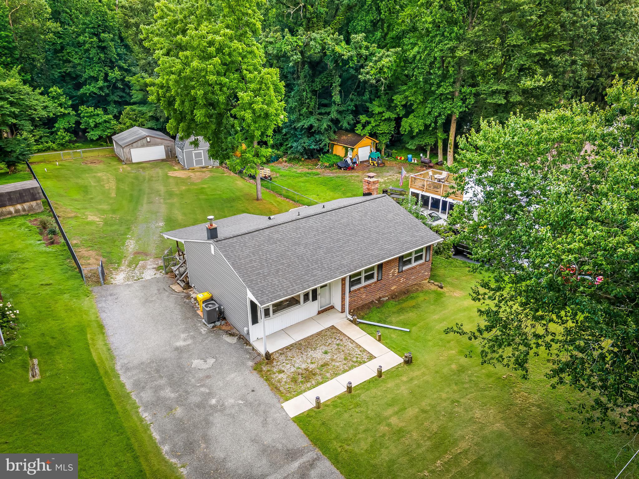 541 PALISADES BOULEVARD